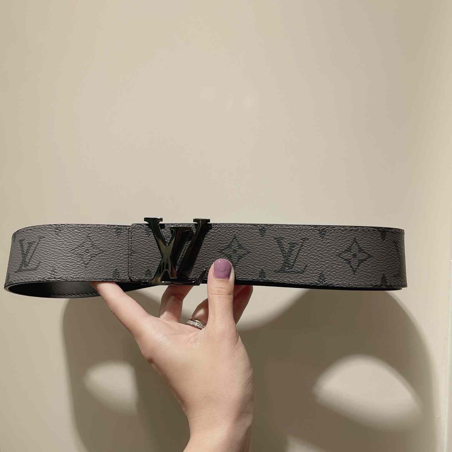 Louis Vuitton LV Initiales 40mm Reversible Belt   M0285 - DopestKickz