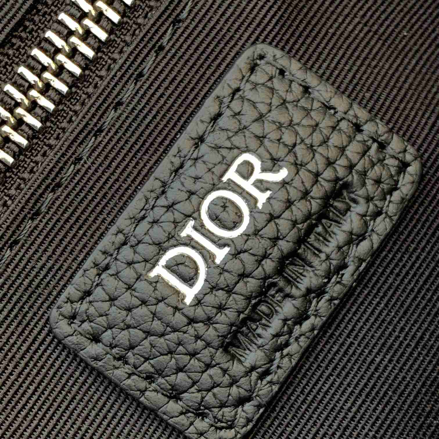 Dior Toiletry Bag - DopestKickz