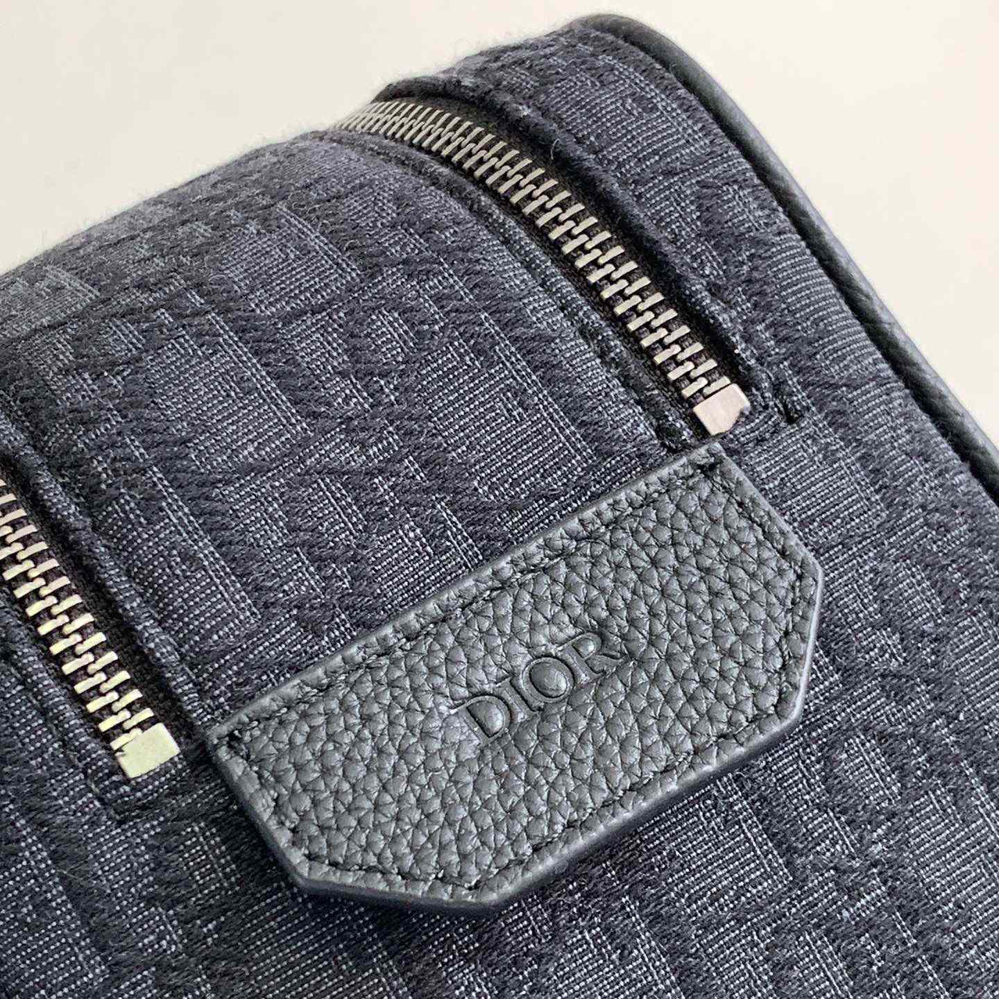 Dior Toiletry Bag - DopestKickz