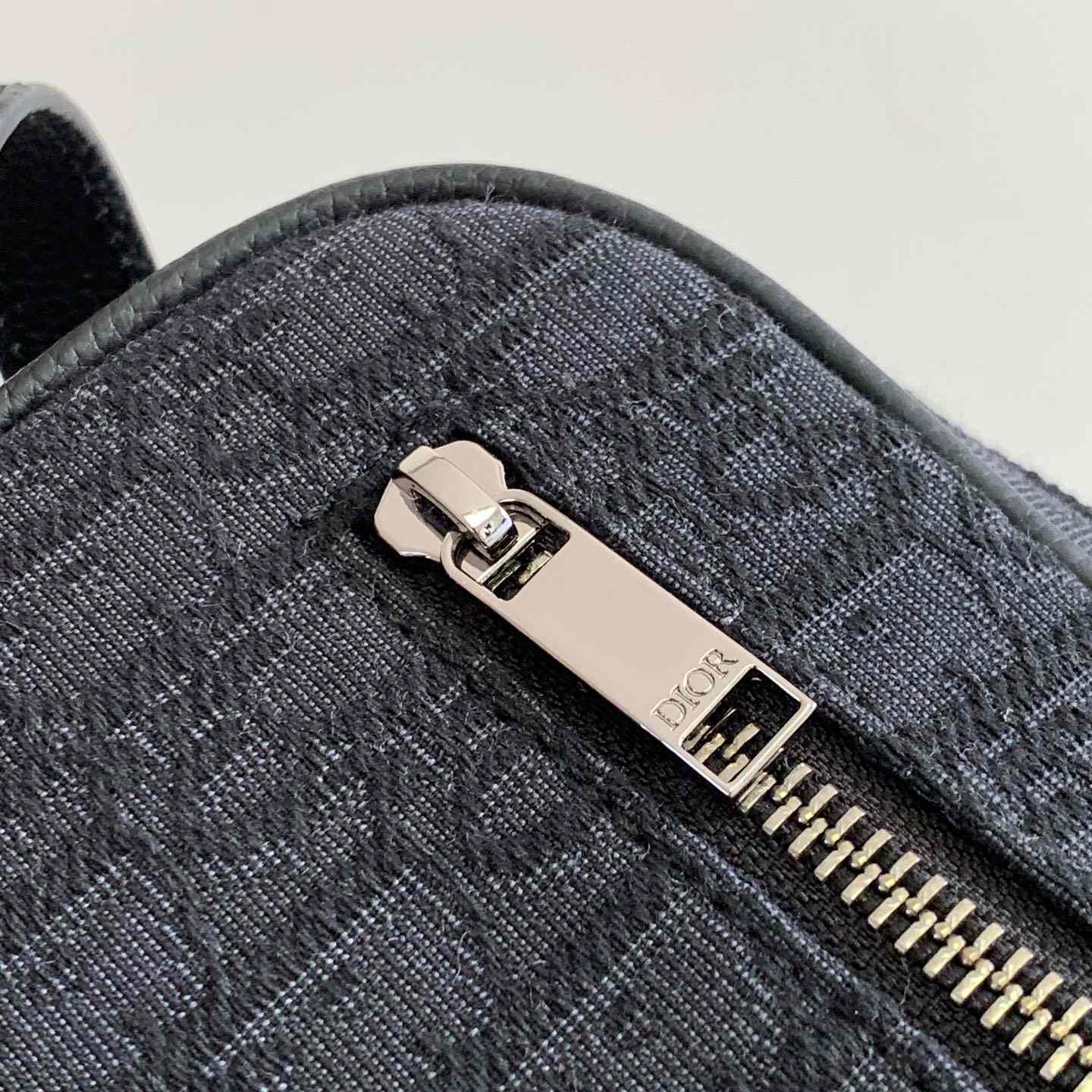 Dior Toiletry Bag - DopestKickz