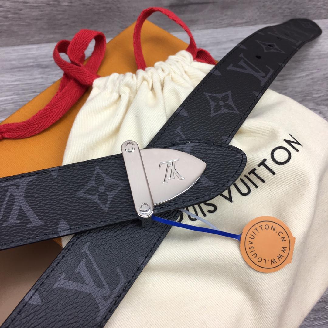 Louis Vuitton LV Trunk 35mm Reversible Belt - DopestKickz