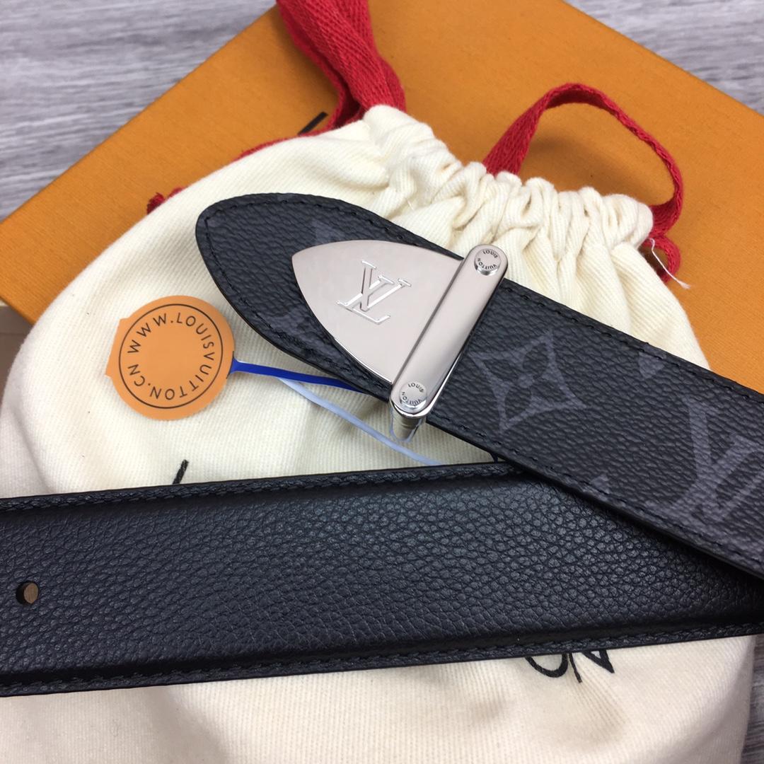 Louis Vuitton LV Trunk 35mm Reversible Belt - DopestKickz