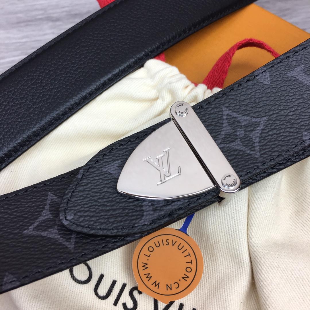 Louis Vuitton LV Trunk 35mm Reversible Belt - DopestKickz