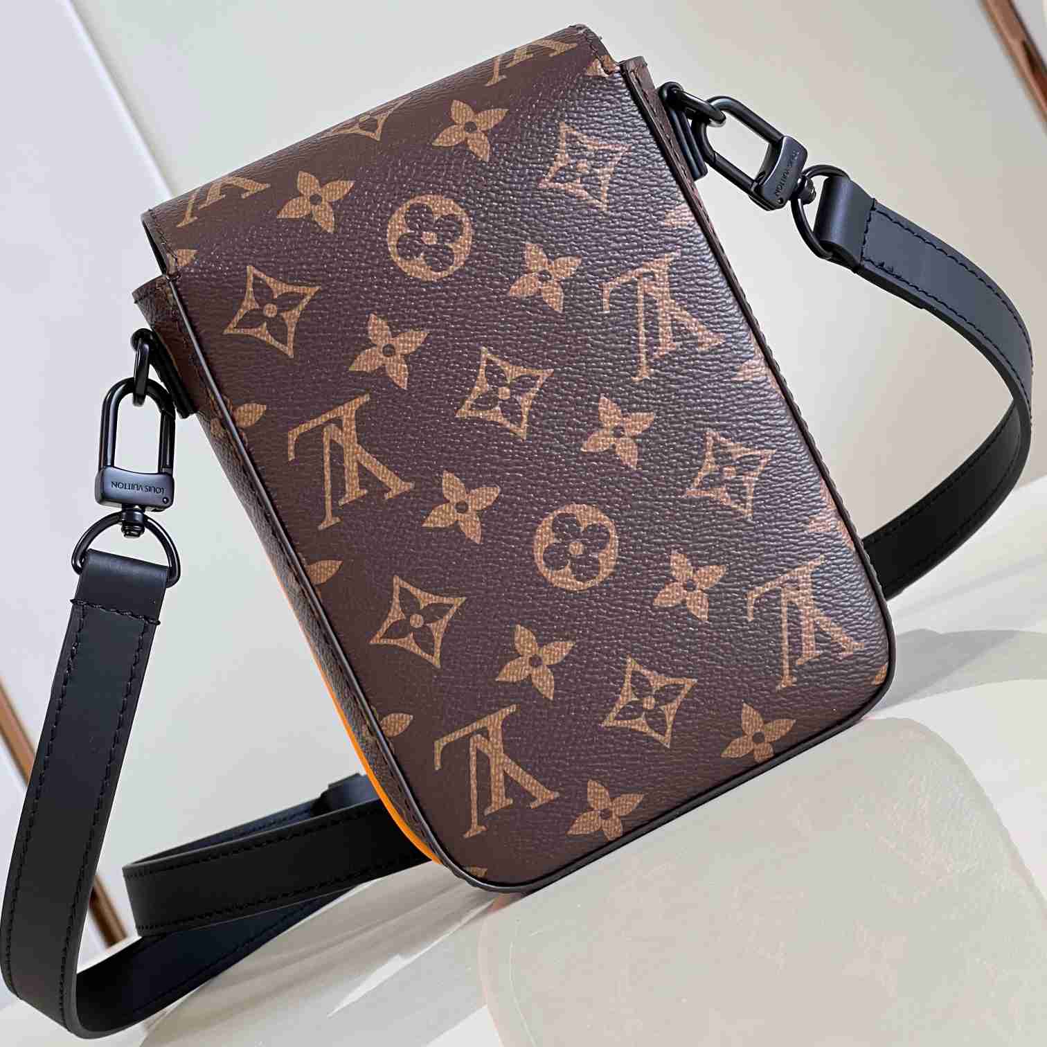 Louis Vuitton S-Lock Vertical Wearable Wallet    M82535 - DopestKickz