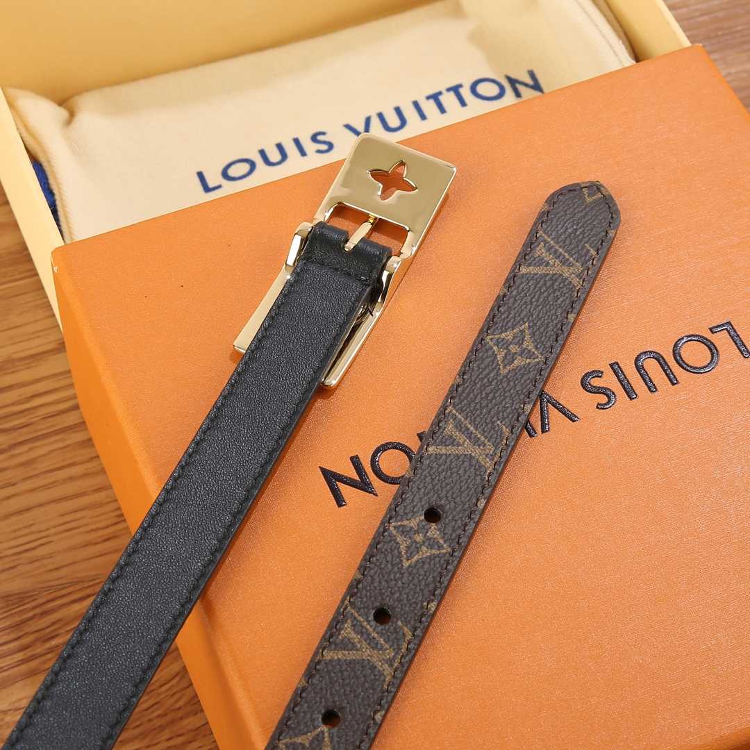 Louis Vuitton LV Duo 18MM Reversible Belt    M8296W - DopestKickz