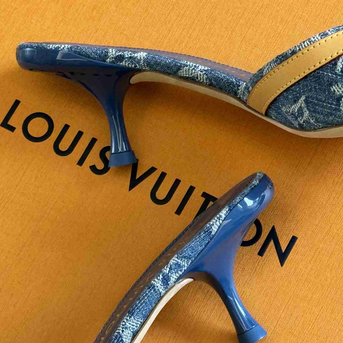 Louis Vuitton Neo Revival Mule   - DopestKickz