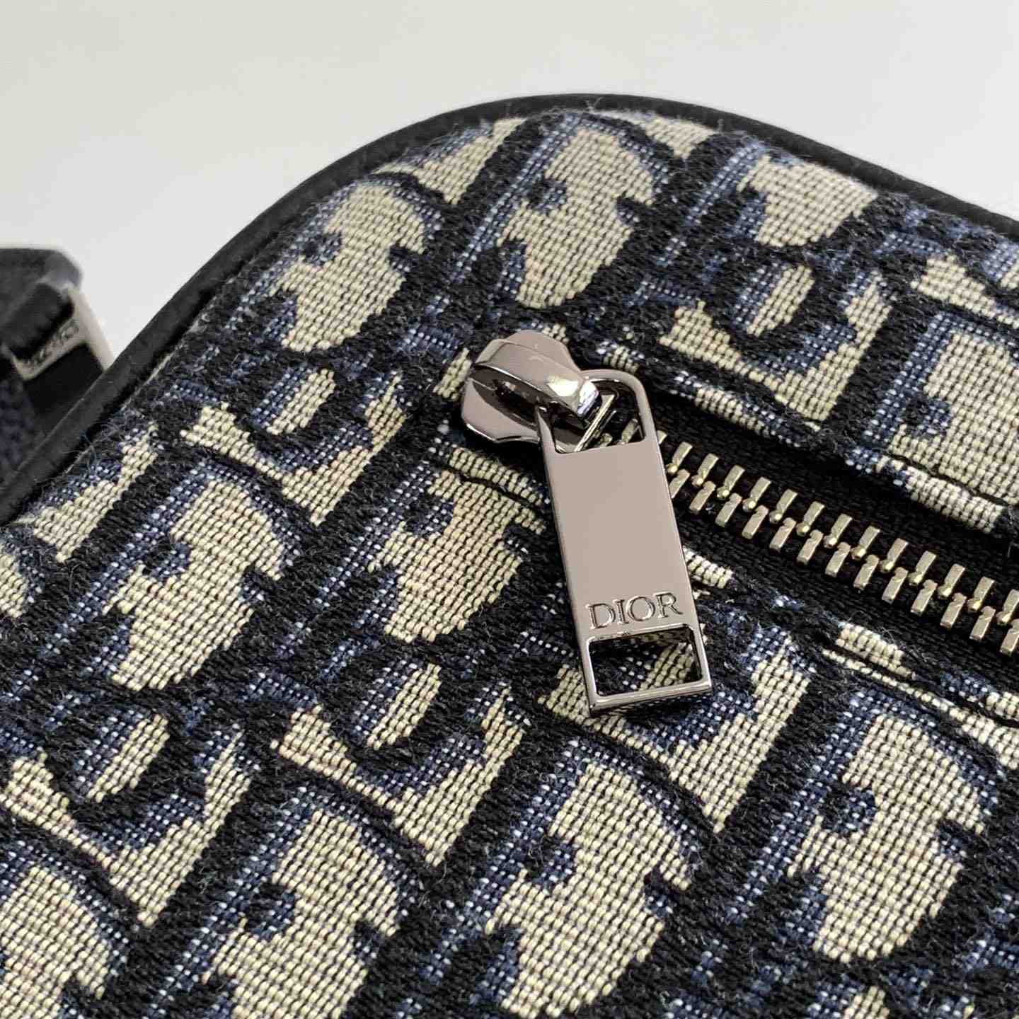 Dior Toiletry Bag - DopestKickz