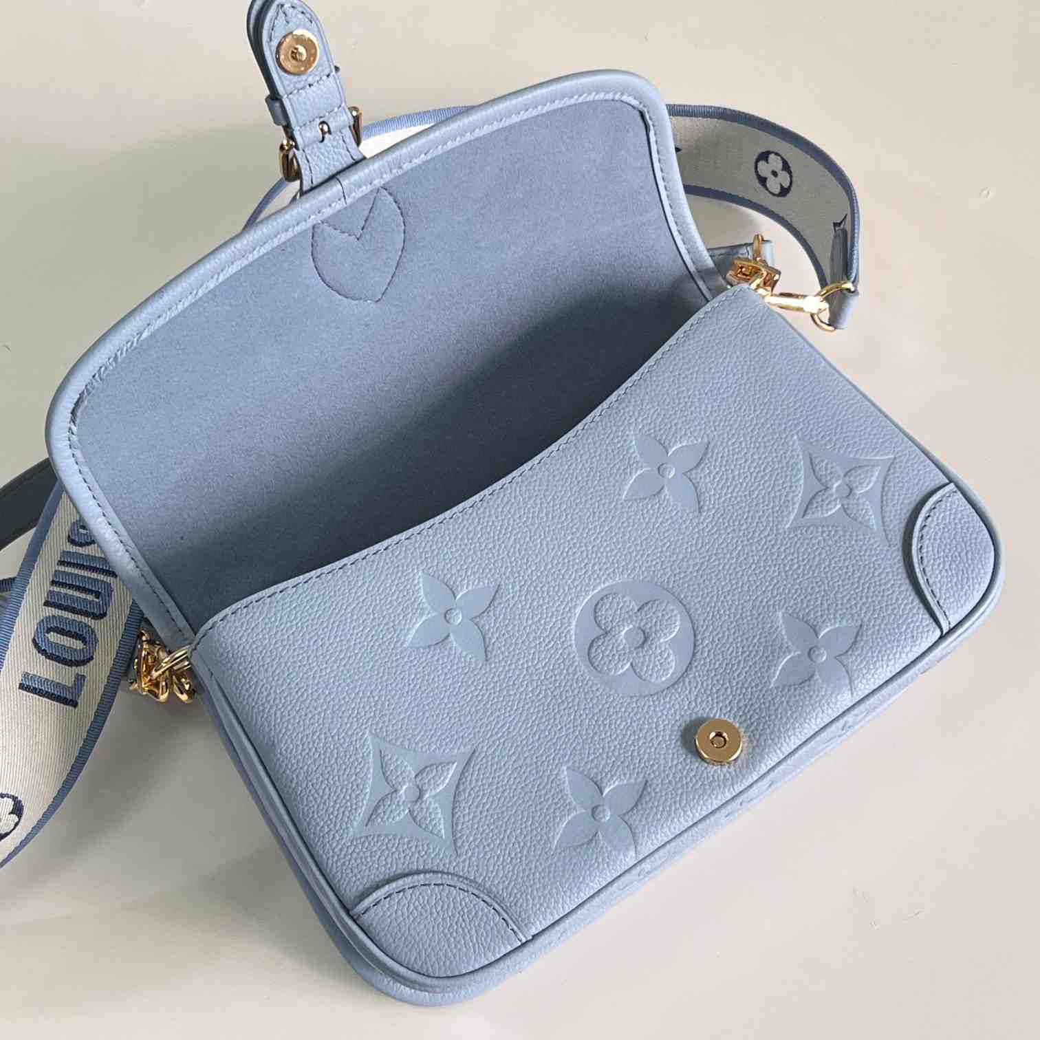 Louis Vuitton Diane    M46846 - DopestKickz