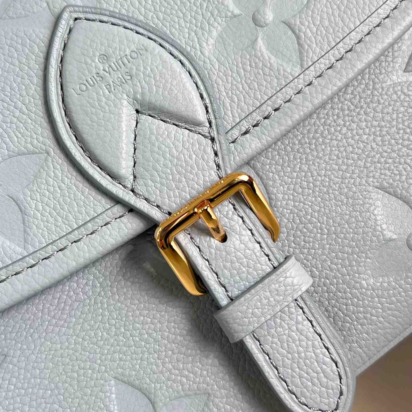 Louis Vuitton Diane    M46846 - DopestKickz