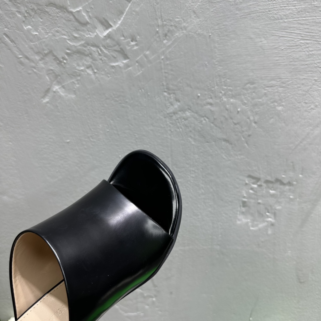 Bottega Veneta Atomic Mule - DopestKickz