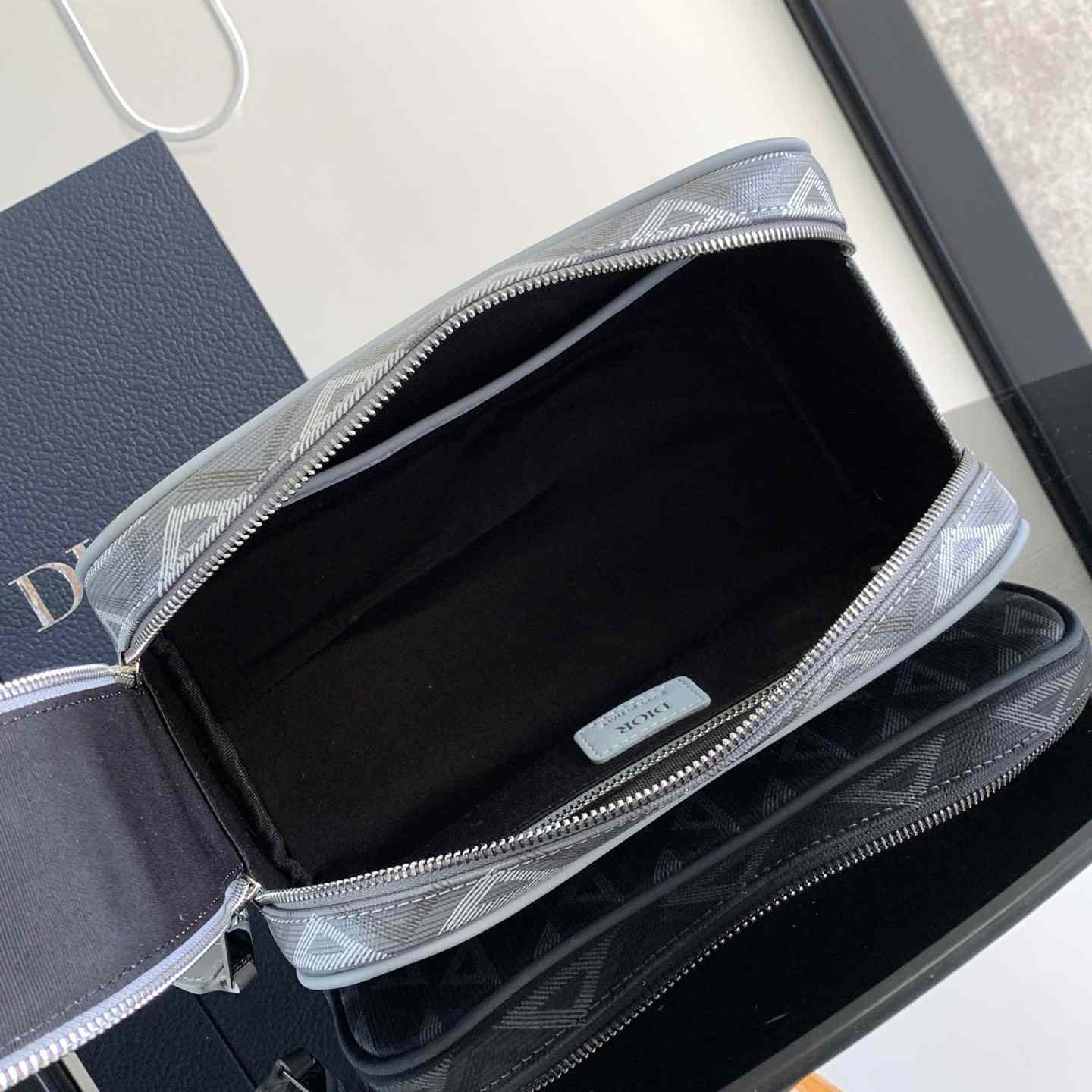 Dior Toiletry Bag - DopestKickz