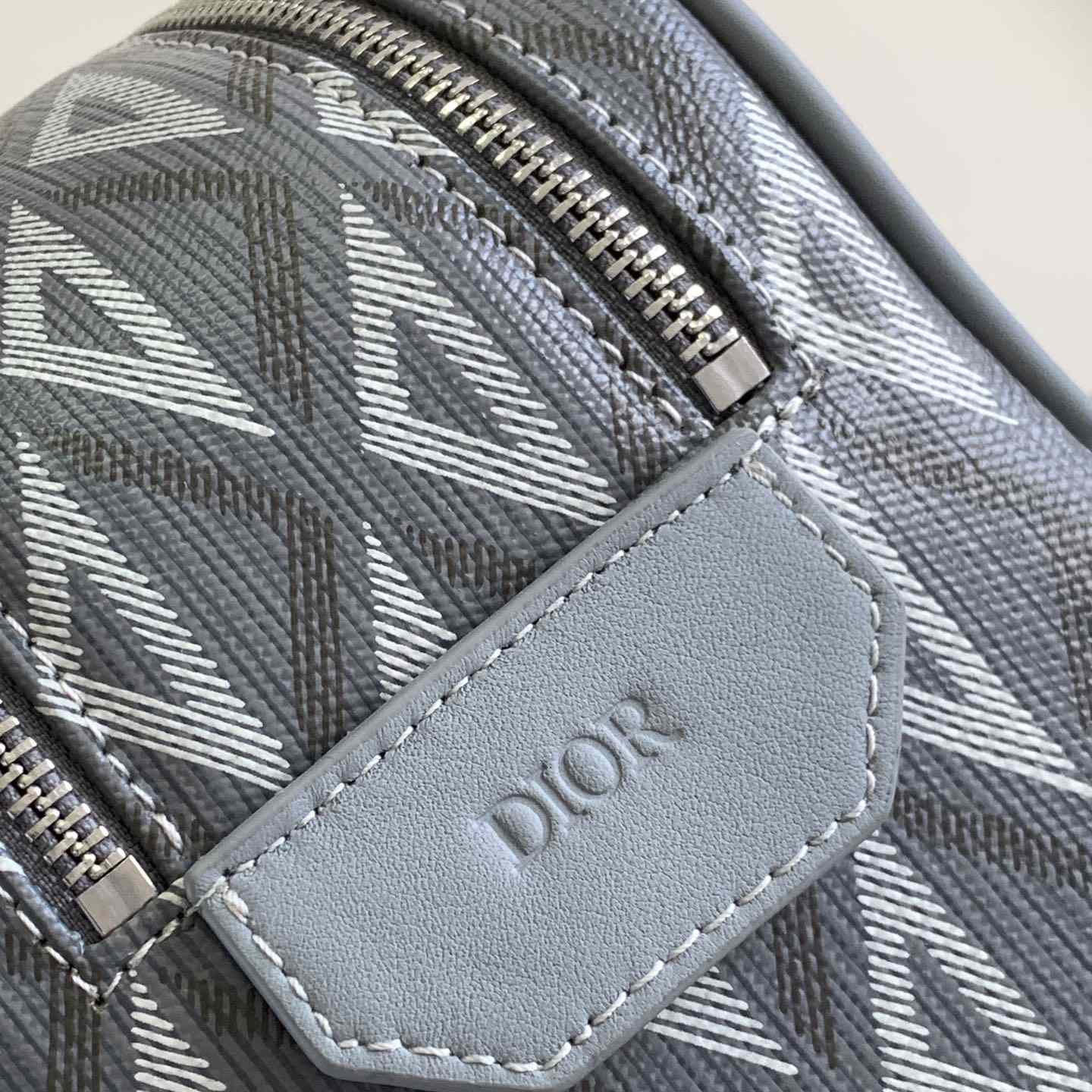 Dior Toiletry Bag - DopestKickz