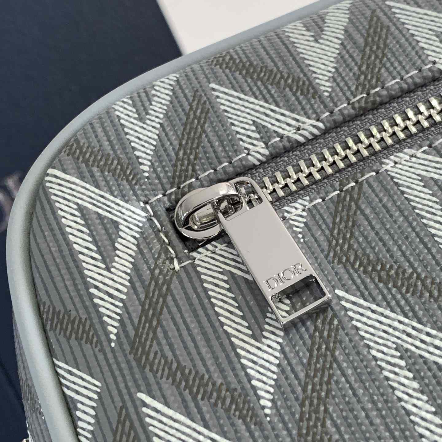 Dior Toiletry Bag - DopestKickz