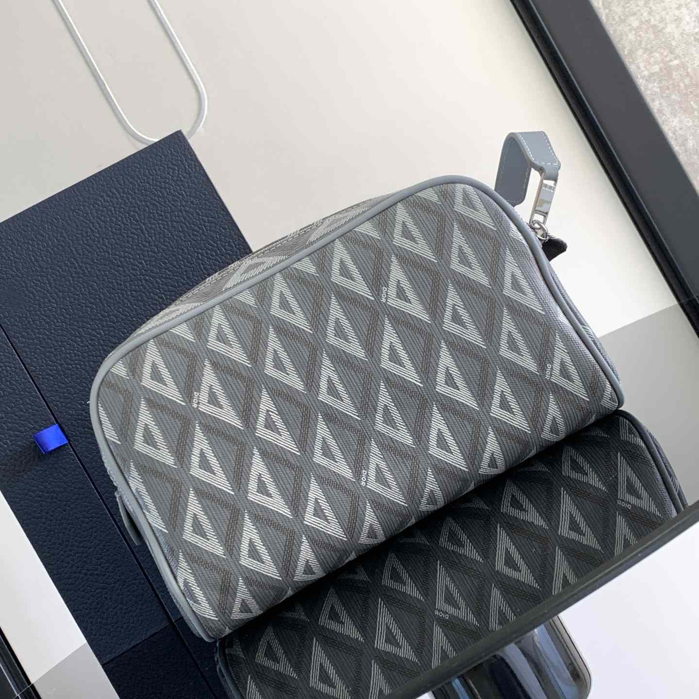 Dior Toiletry Bag - DopestKickz