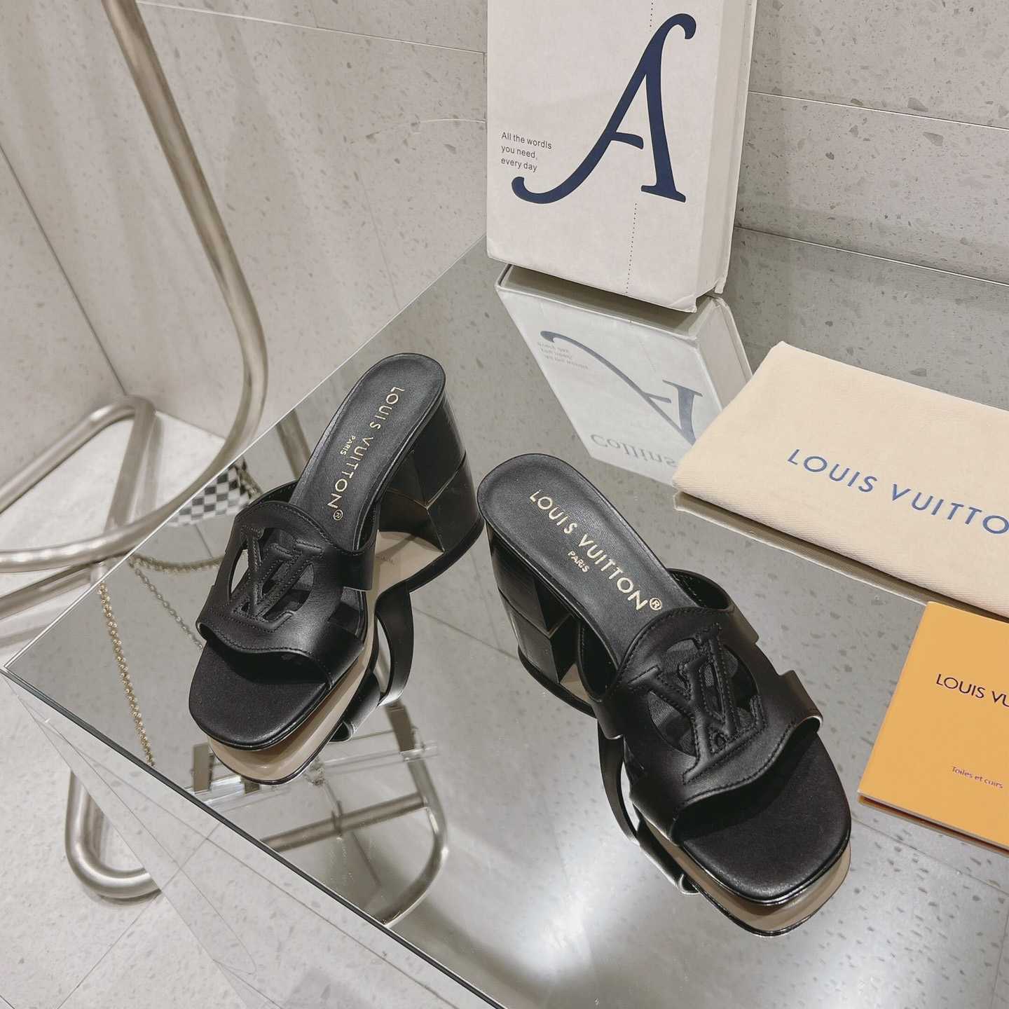 Louis Vuitton LV Isola Mule   1ACG4K - DopestKickz