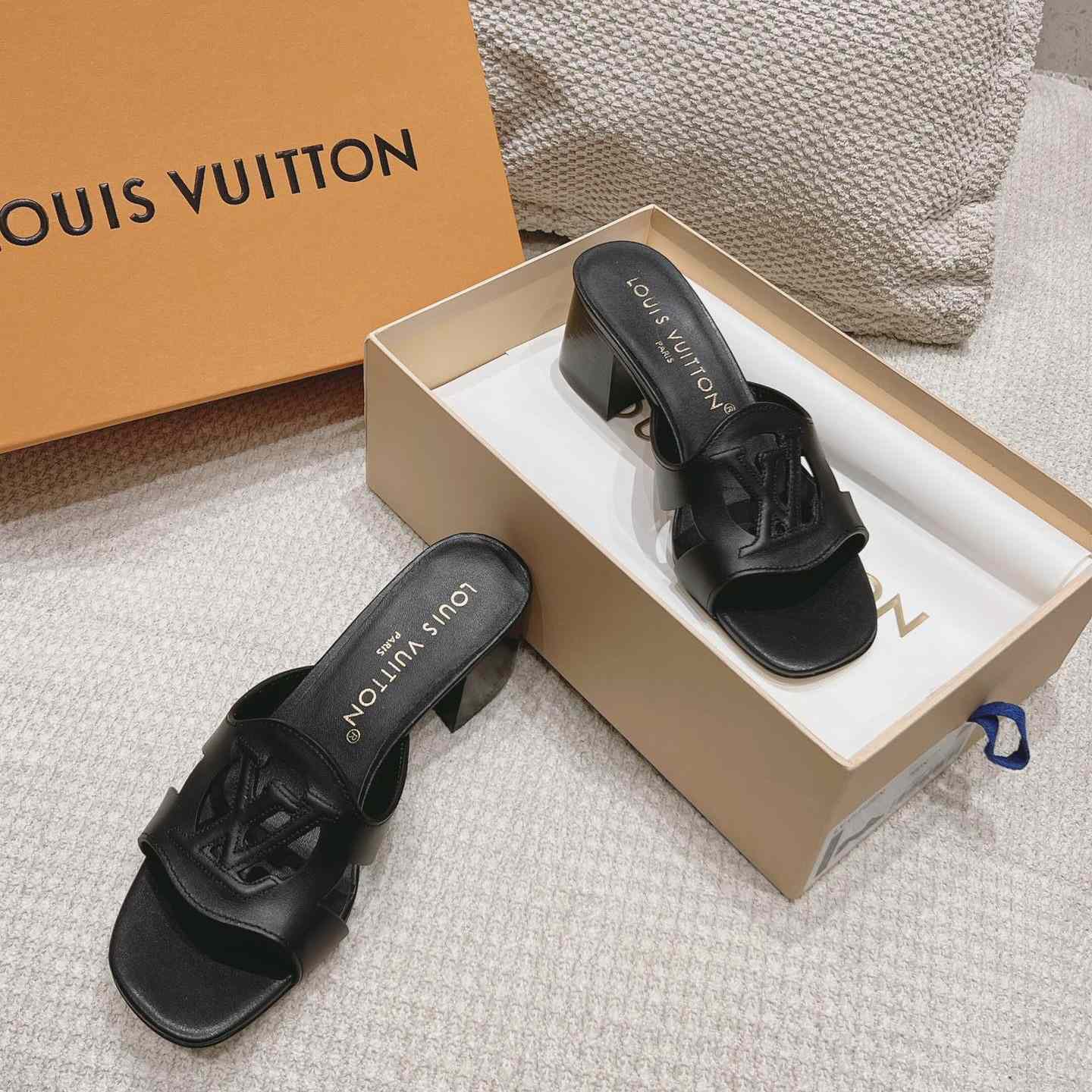 Louis Vuitton LV Isola Mule   1ACG4K - DopestKickz