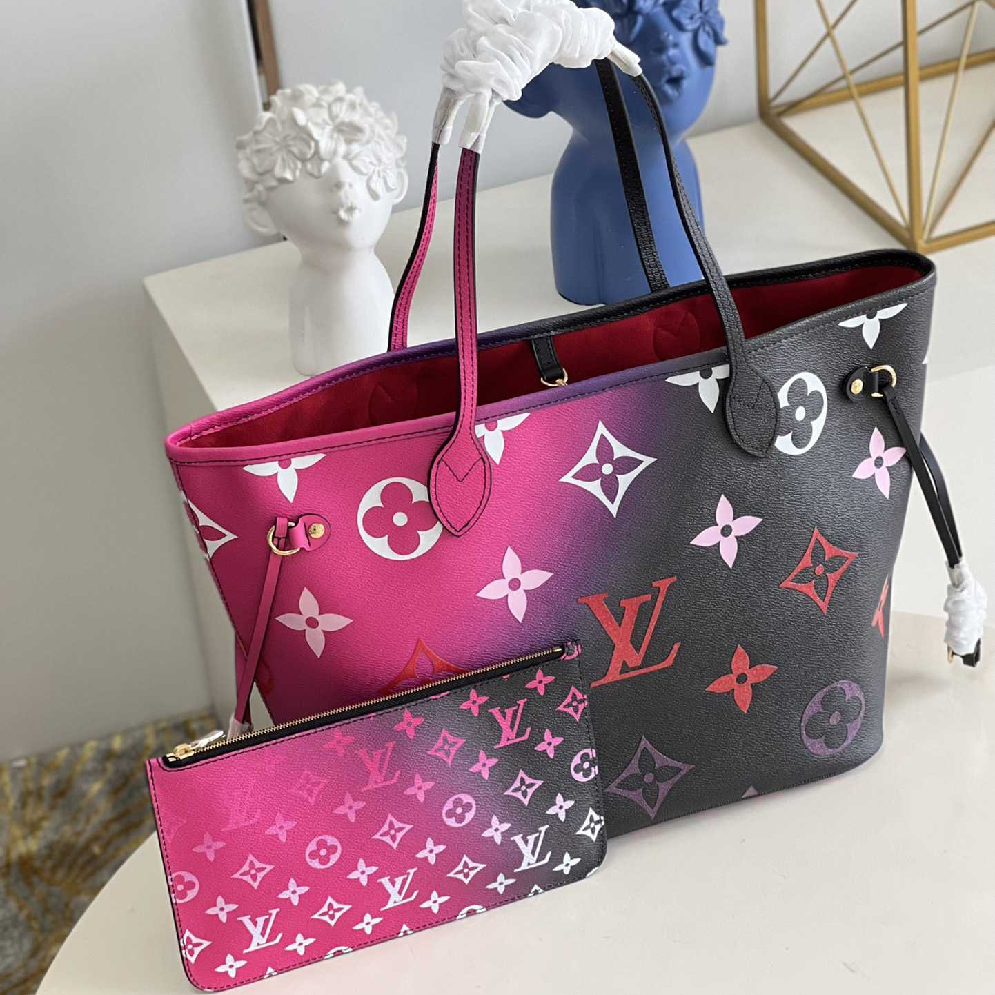 Louis Vuitton Neverfull MM Tote (31-28-14cm)    M20511 - DopestKickz