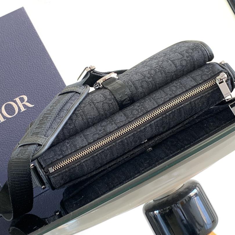 Dior 8 Bag With Strap - DopestKickz