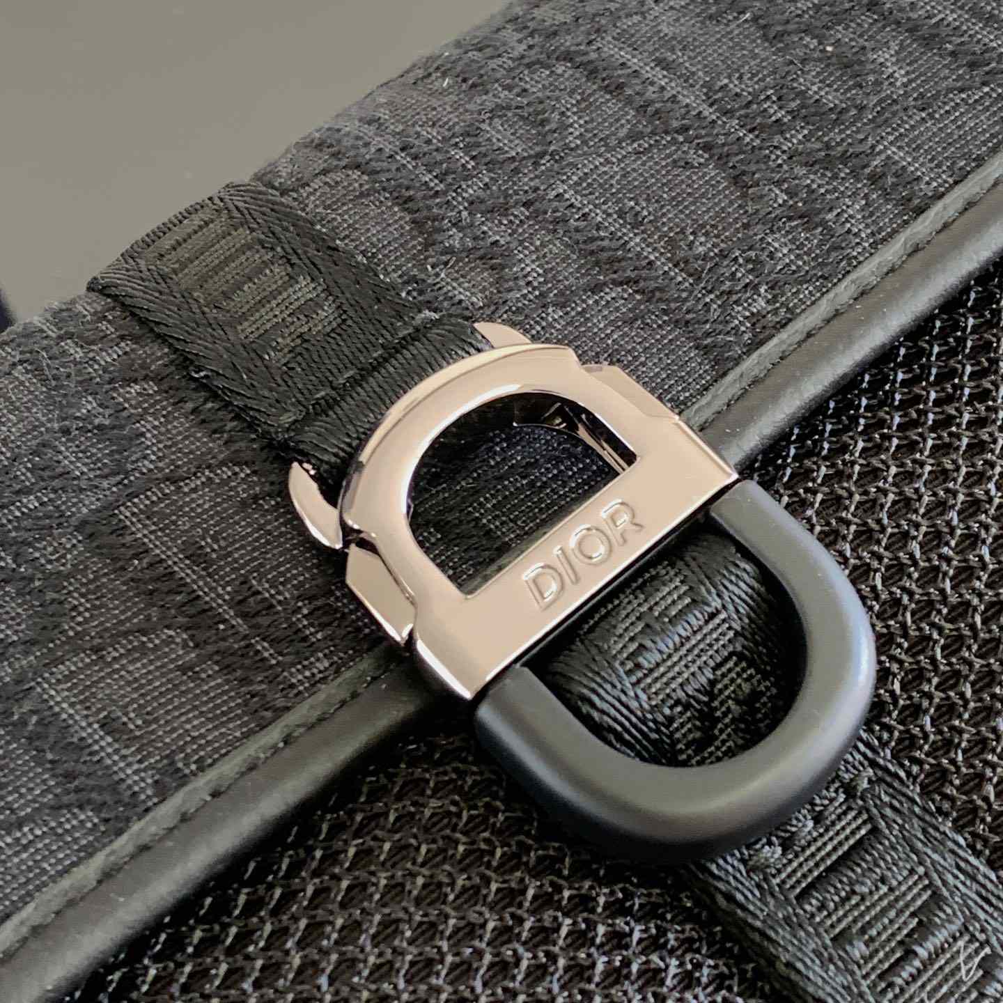 Dior 8 Bag With Strap - DopestKickz