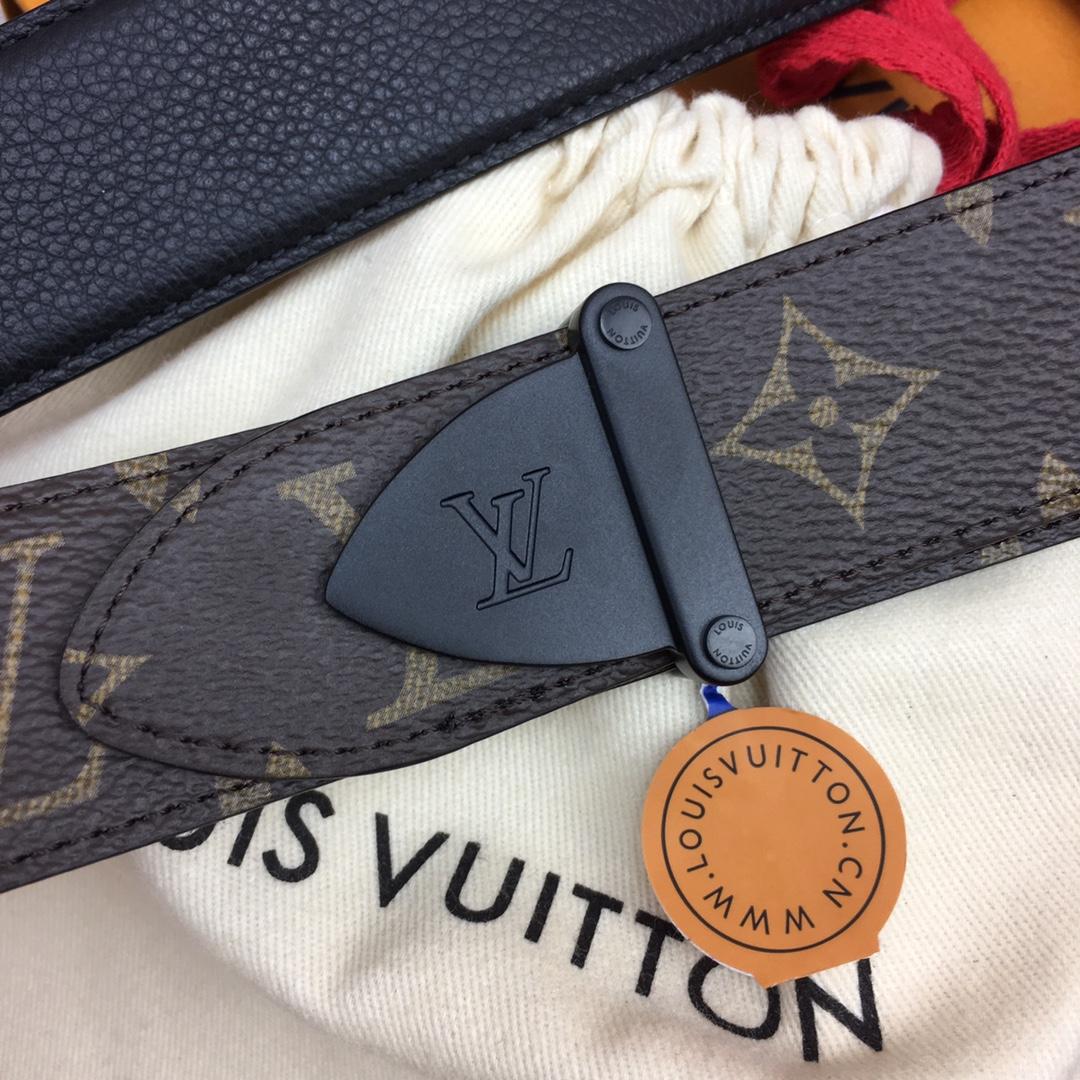Louis Vuitton LV Trunk 35mm Reversible Belt - DopestKickz