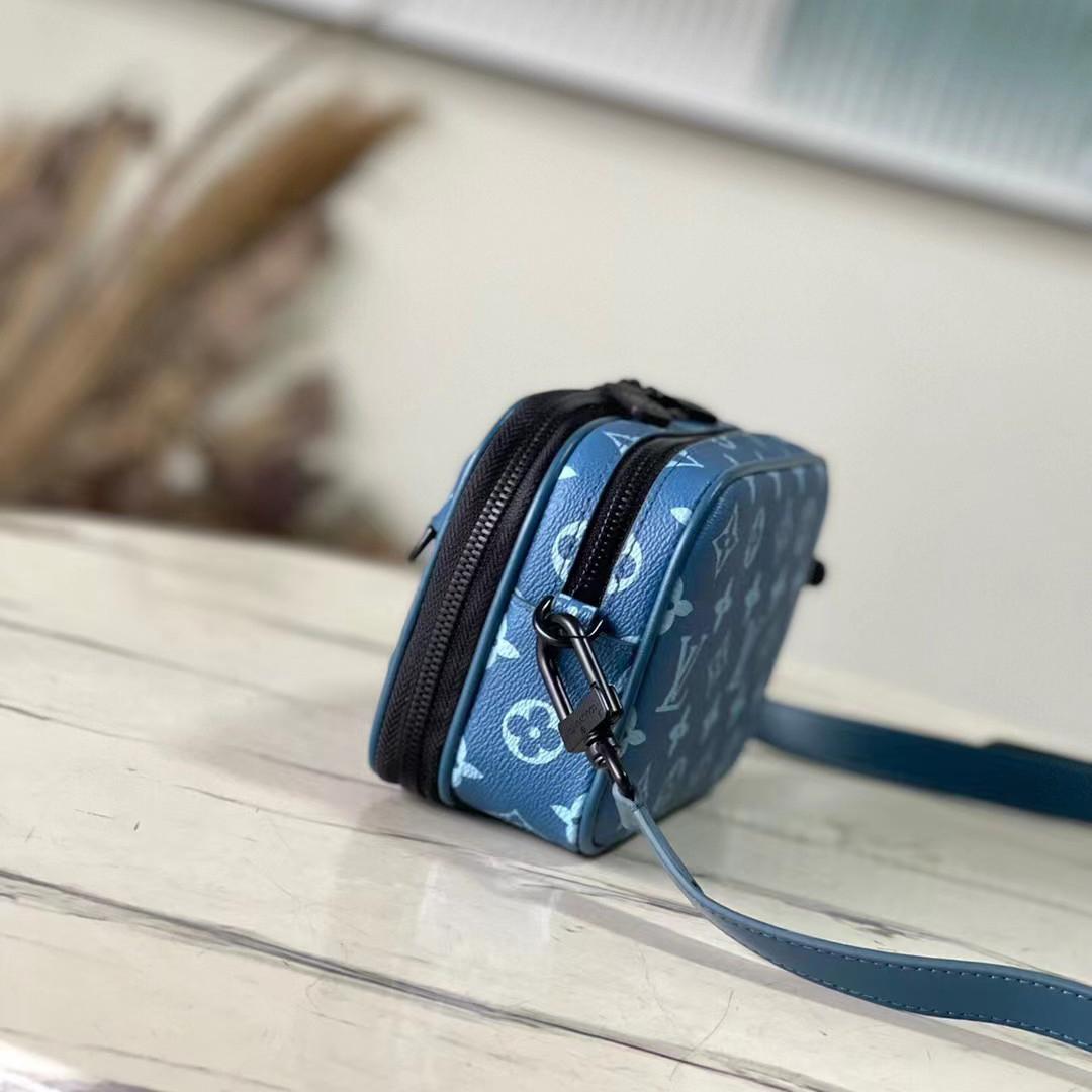 Louis Vuitton Alpha Wearable Wallet   M82801 - DopestKickz