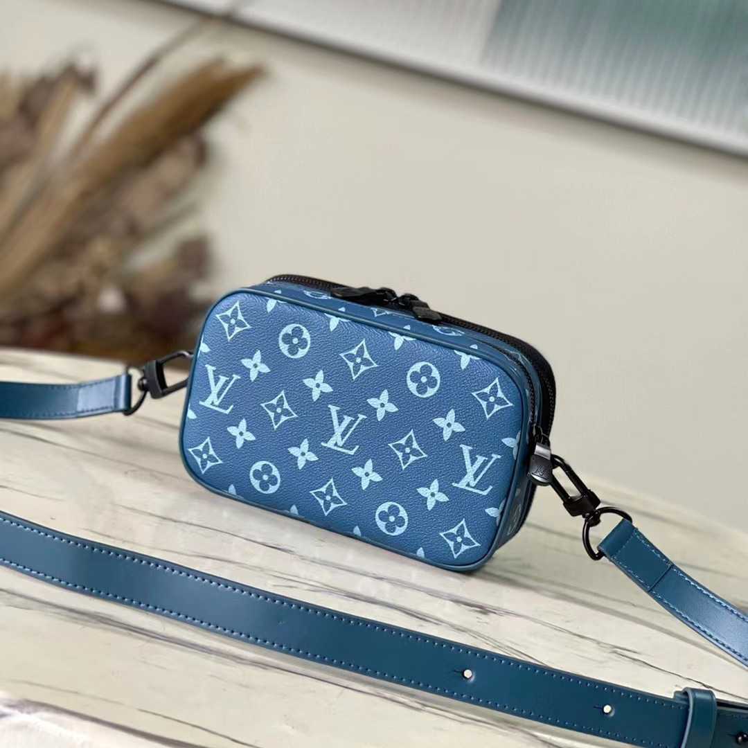 Louis Vuitton Alpha Wearable Wallet   M82801 - DopestKickz
