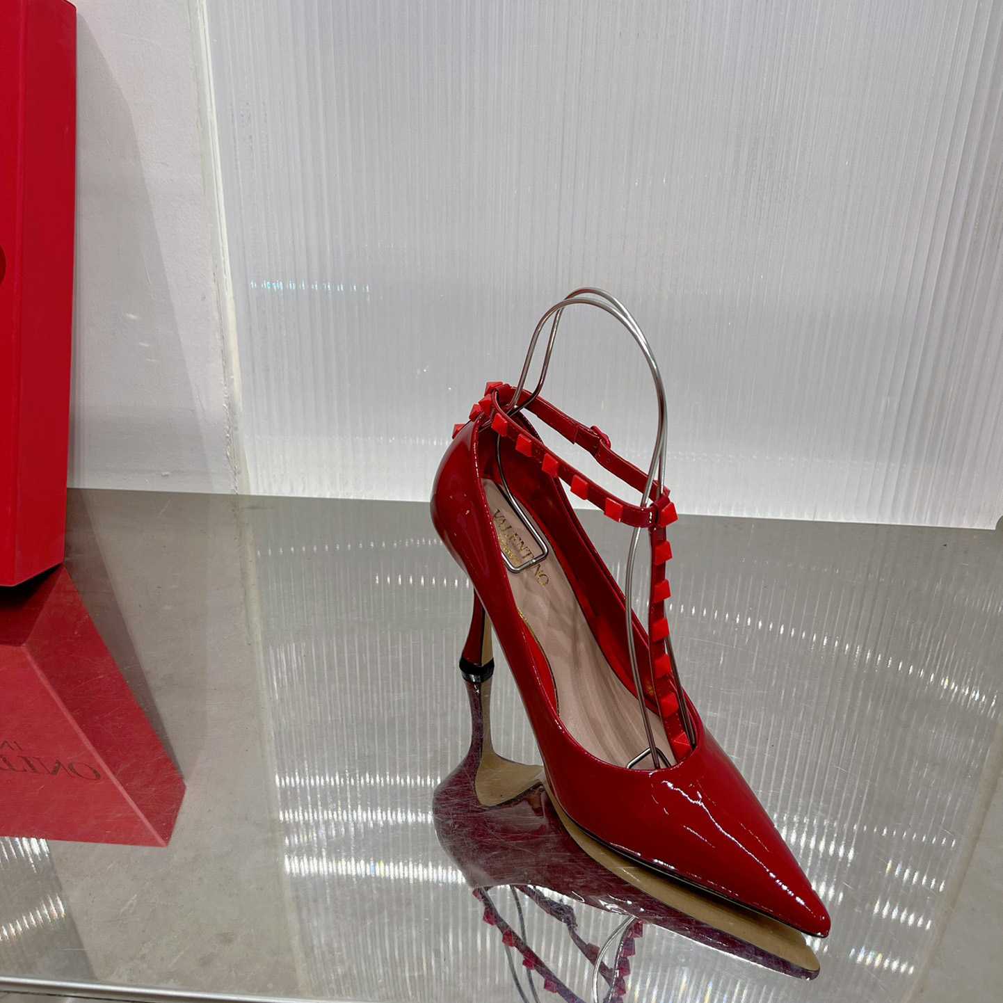 Valenti Rockstud Patent Leather Pumps With Matching Studs 100mm - DopestKickz