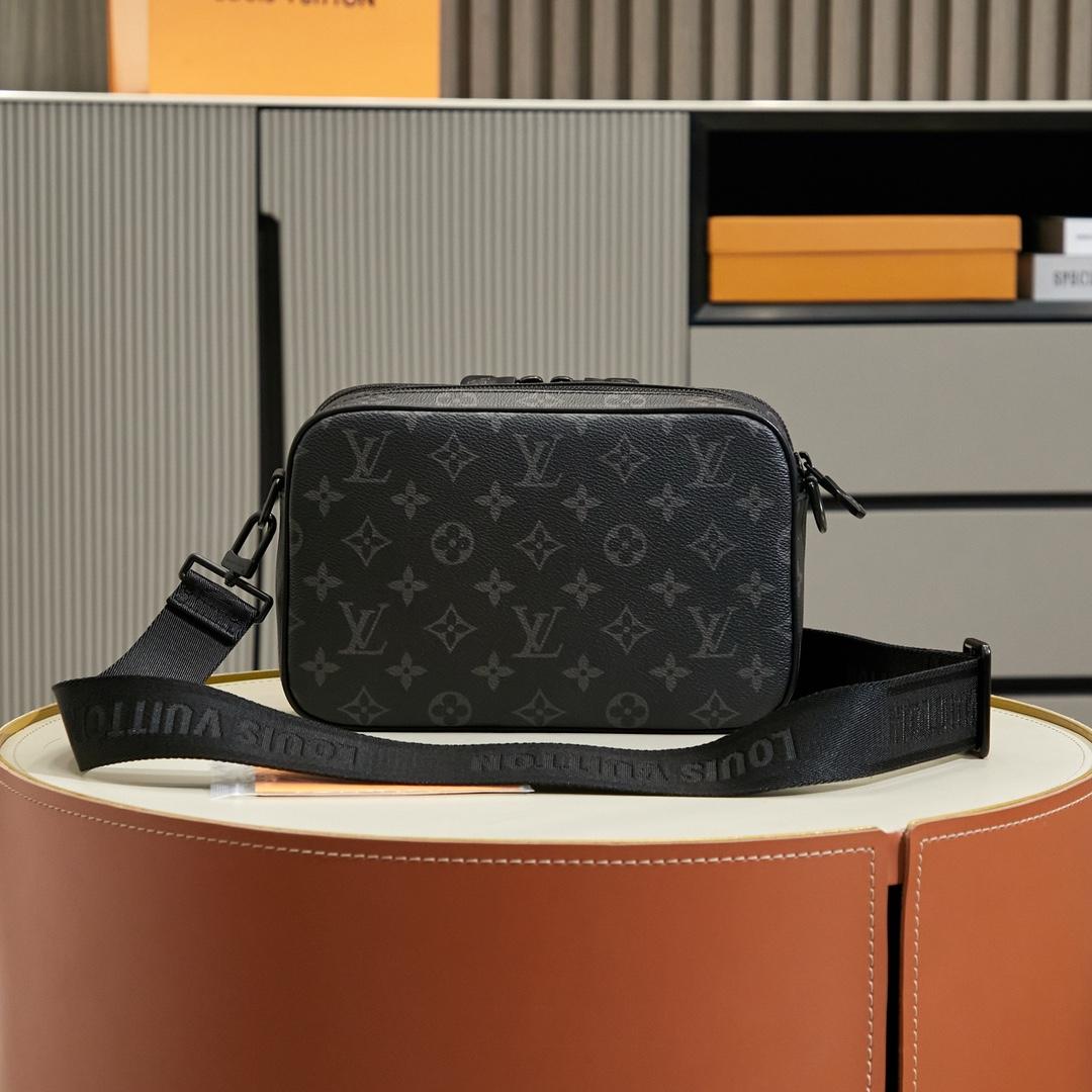 Louis Vuitton Alpha Messenger  M46955 - DopestKickz
