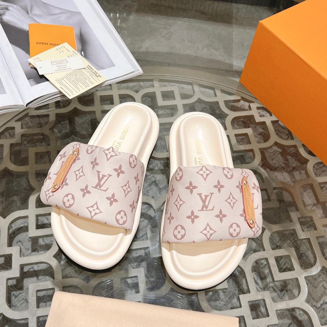 Louis Vuitton Pool Pillow Flat Comfort Mule     1ACJZE - DopestKickz