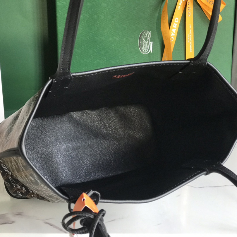 Goyard Anjou Mini Bag  - DopestKickz