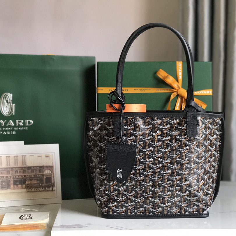 Goyard Anjou Mini Bag  - DopestKickz