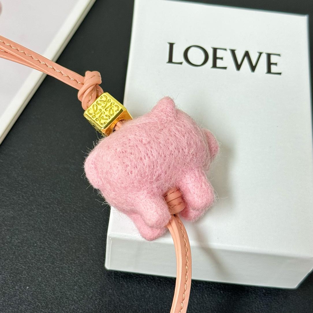 Loewe Pig Charm In Felt - DopestKickz