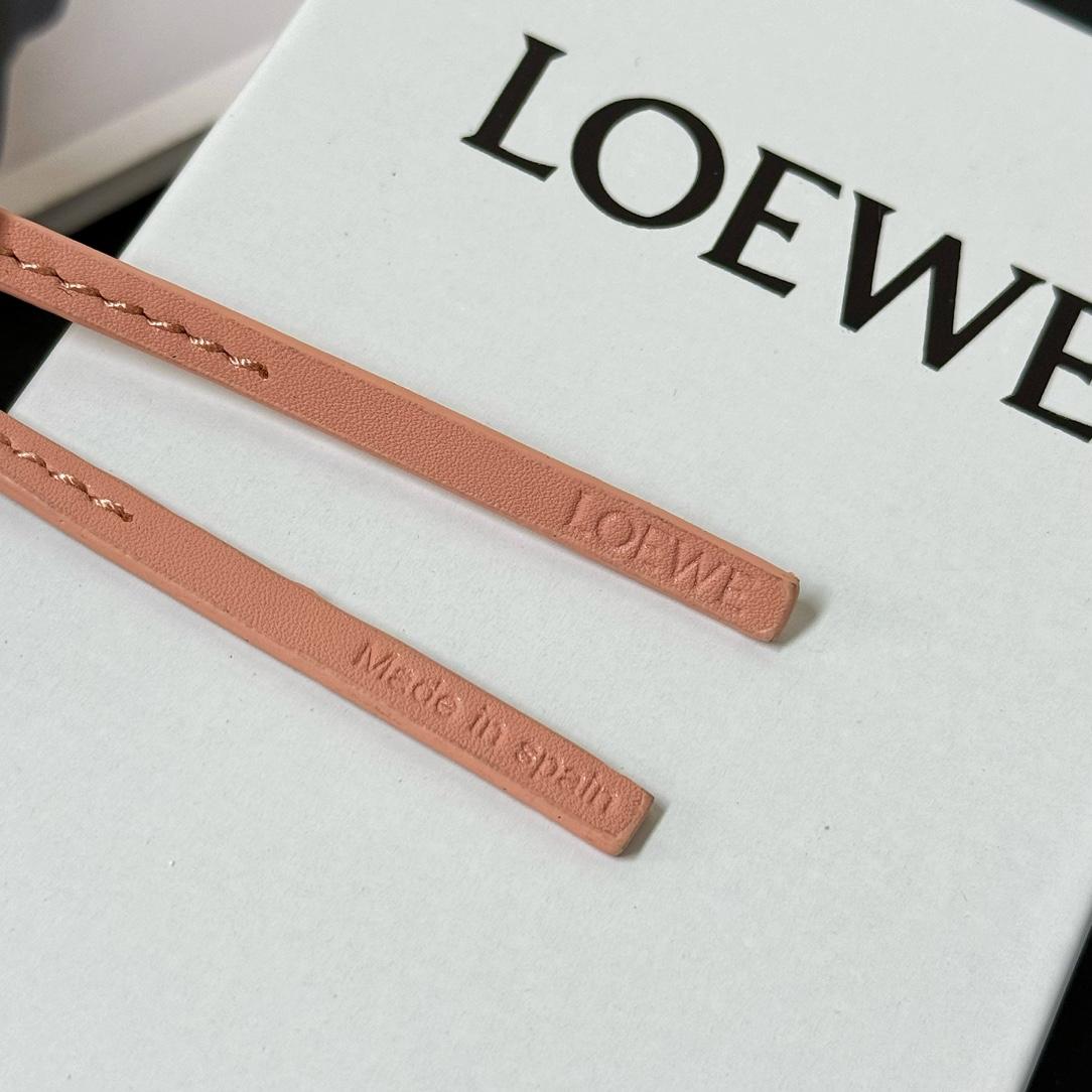 Loewe Pig Charm In Felt - DopestKickz