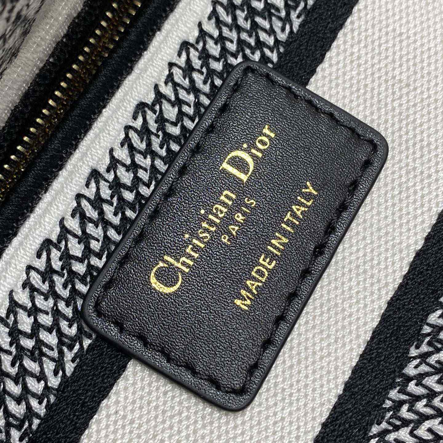 Dior Medium Lady D-Lite Bag - DopestKickz