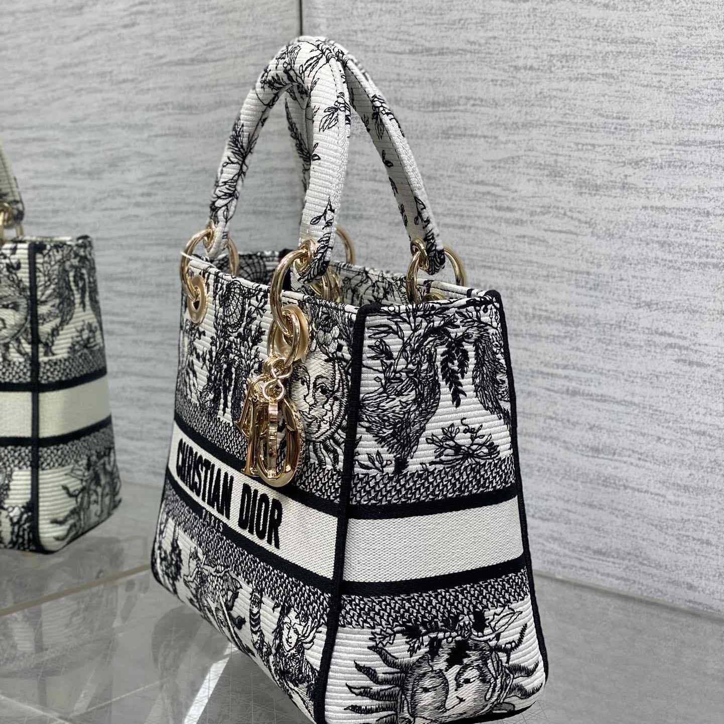 Dior Medium Lady D-Lite Bag - DopestKickz