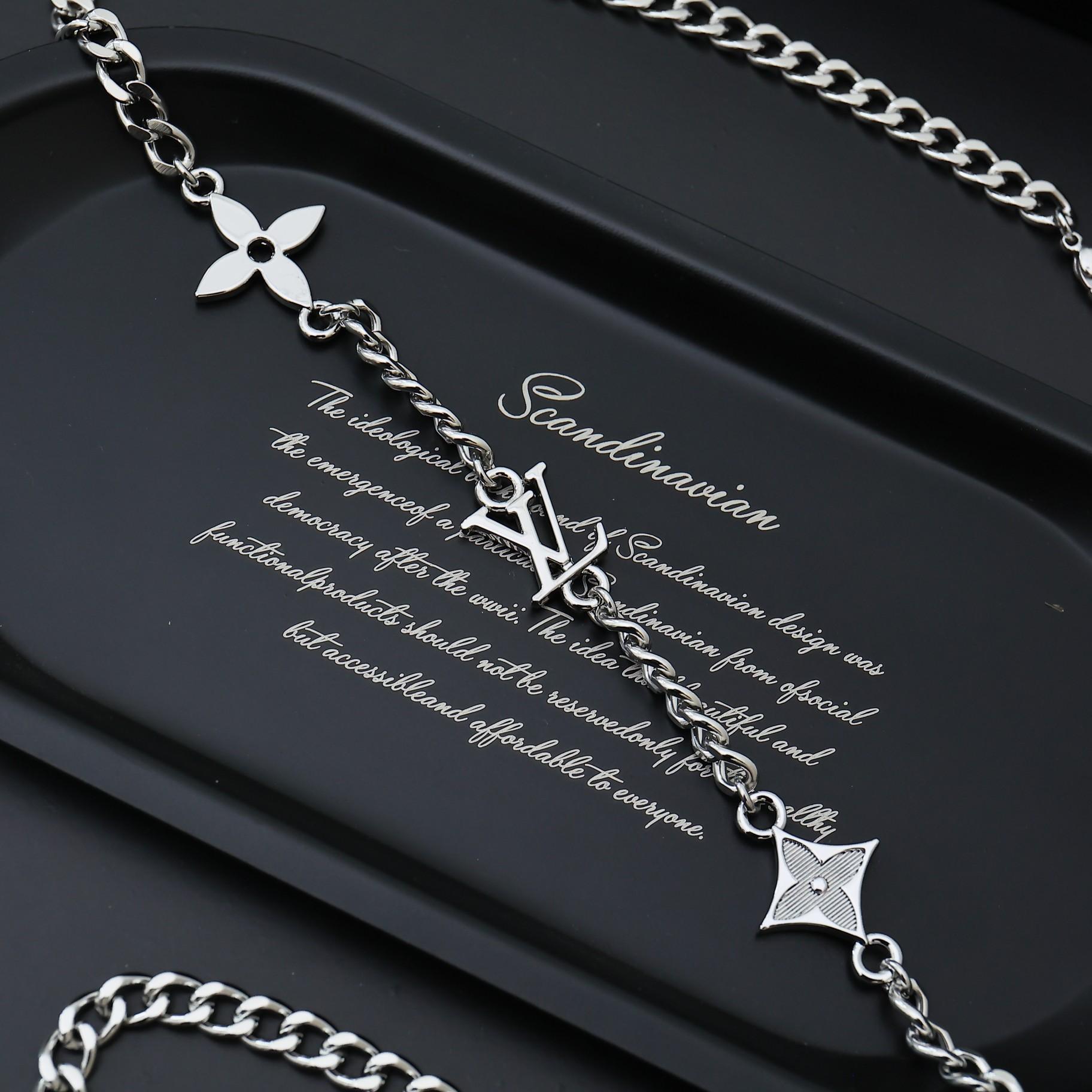 Louis Vuitton MNG Row Necklace   M01490 - DopestKickz