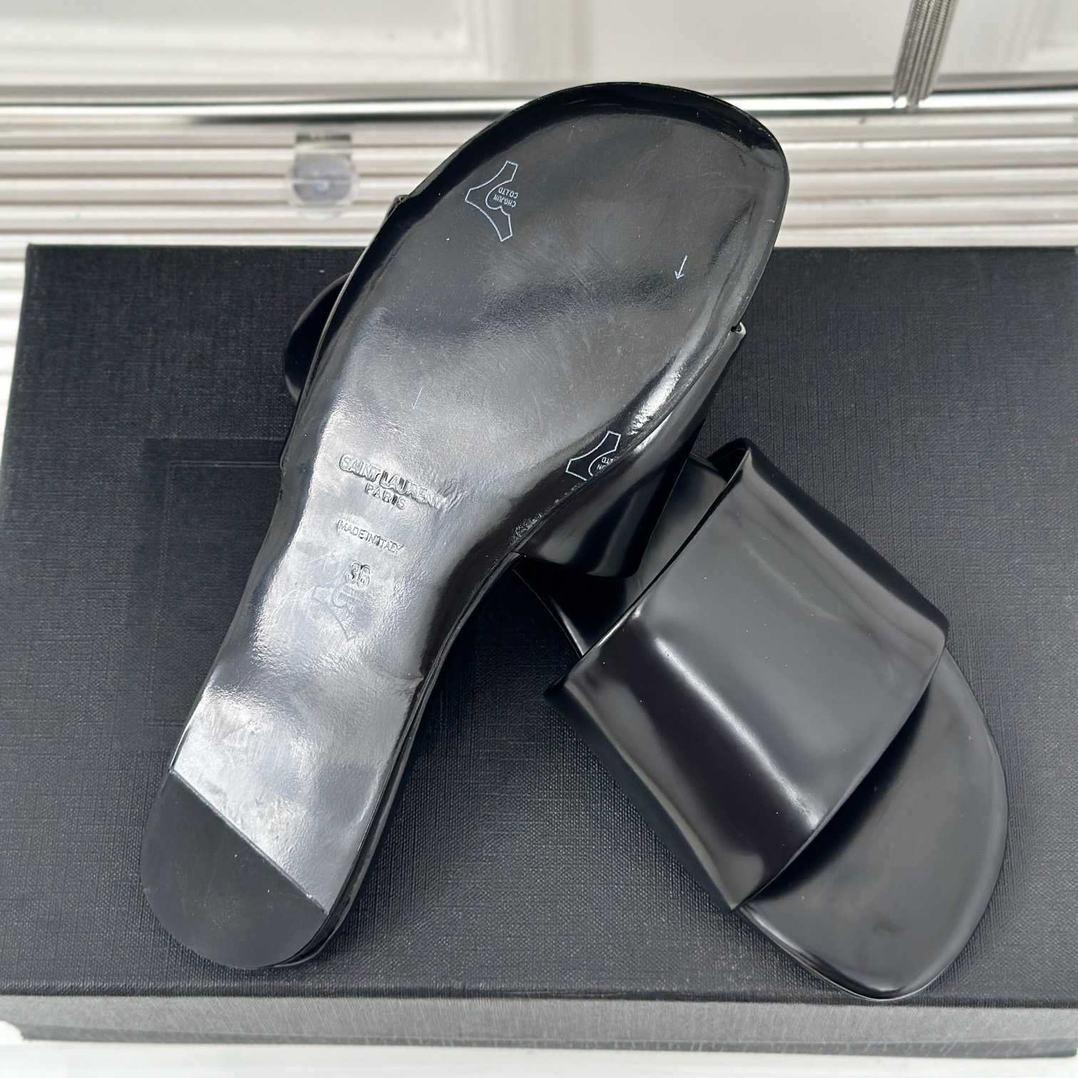 Saint Laurent Carlyle Slides In Glazed Leather - DopestKickz