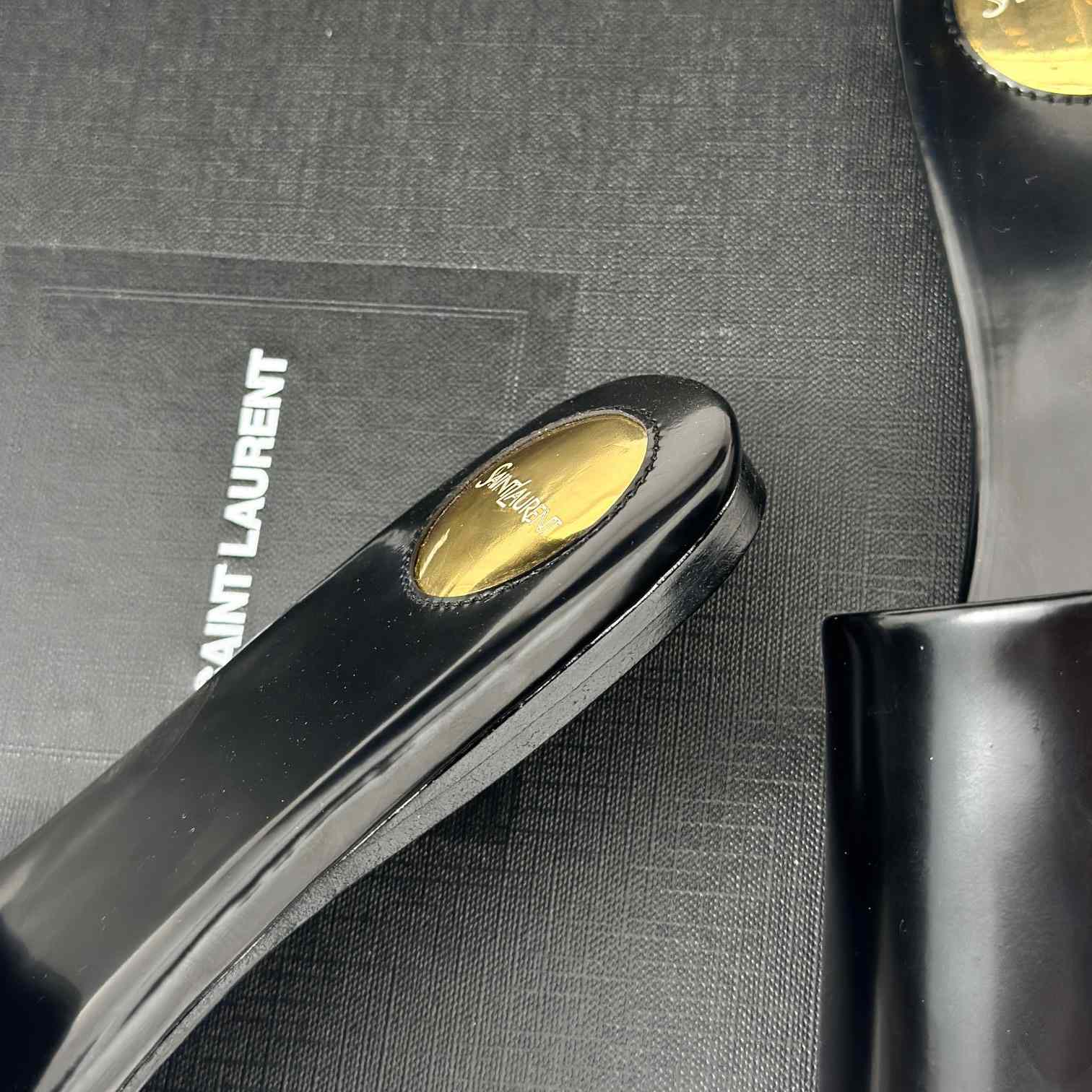 Saint Laurent Carlyle Slides In Glazed Leather - DopestKickz