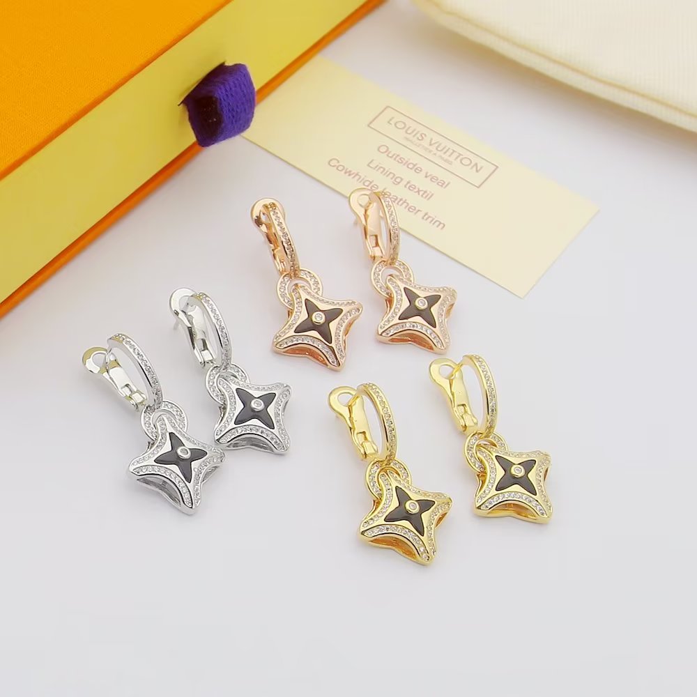 Louis Vuitton Ever Blossom Earrings - DopestKickz