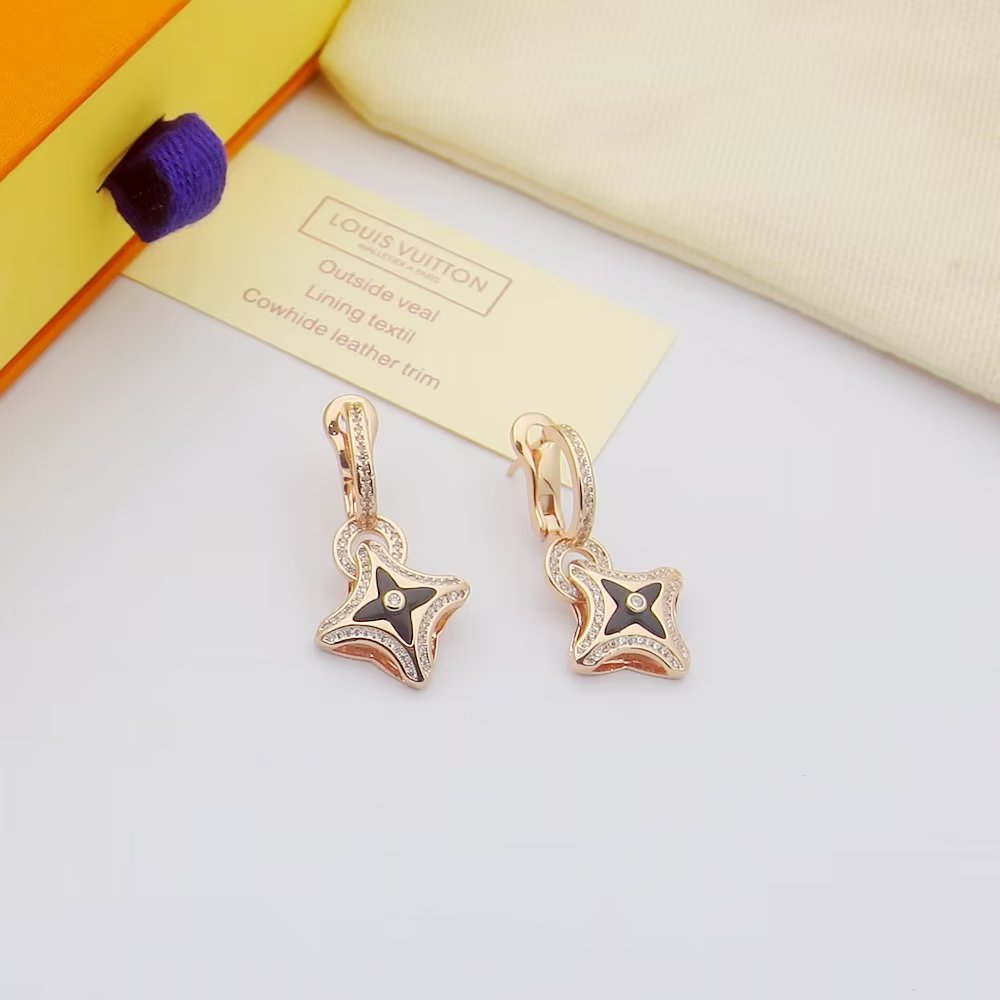 Louis Vuitton Ever Blossom Earrings - DopestKickz