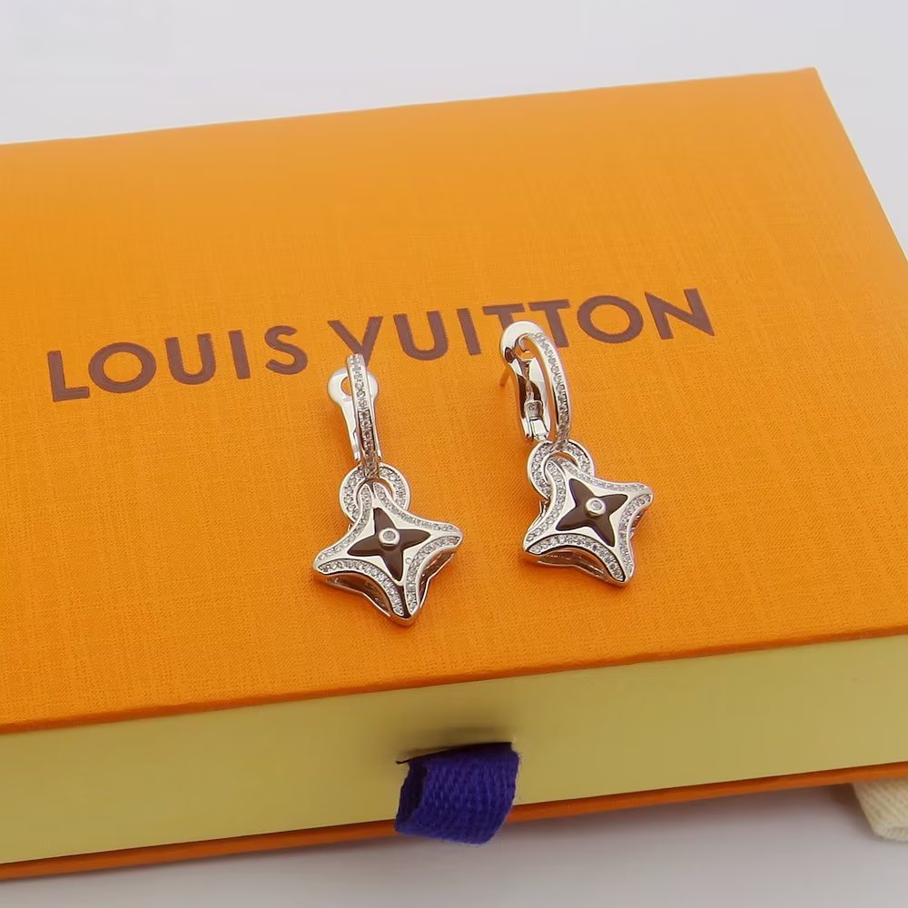 Louis Vuitton Ever Blossom Earrings - DopestKickz