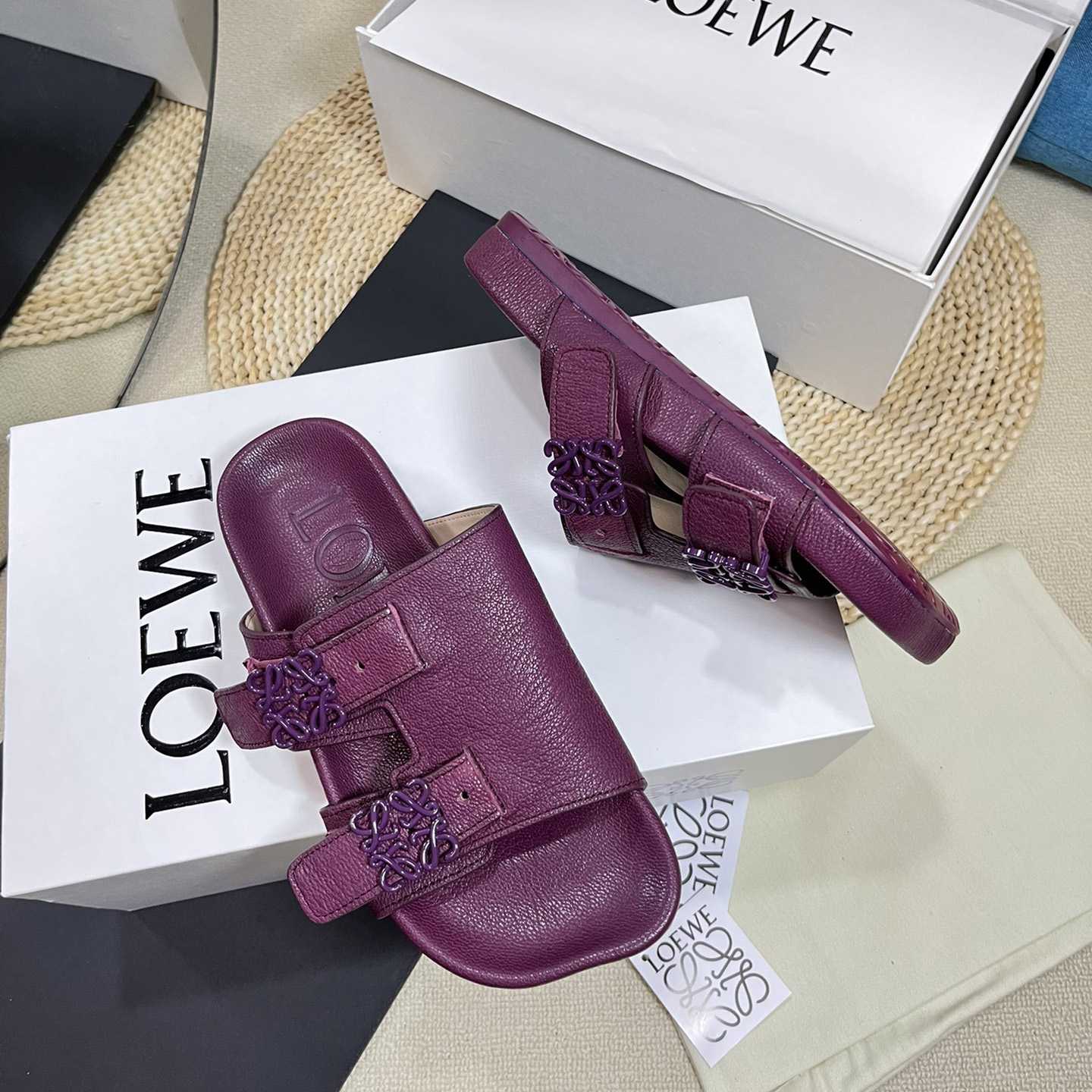 Loewe Ease slide In Goatskin - DopestKickz