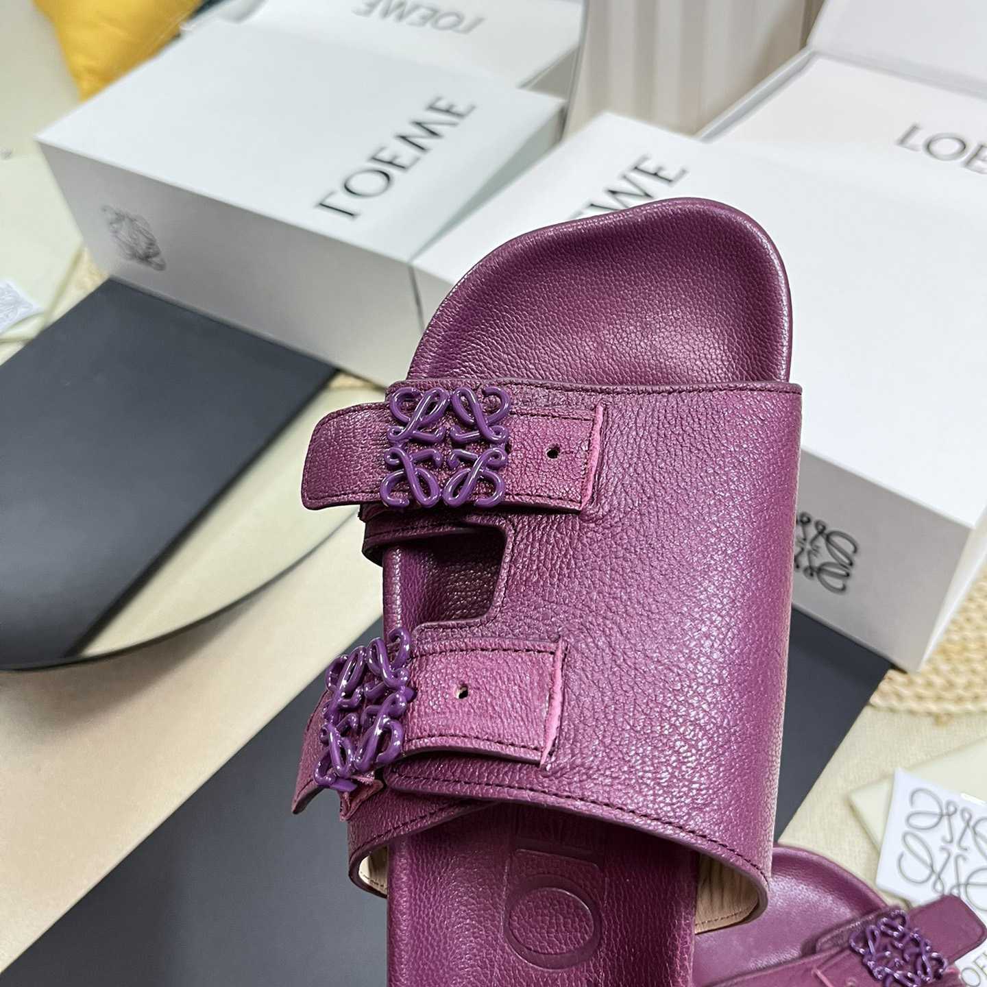 Loewe Ease slide In Goatskin - DopestKickz