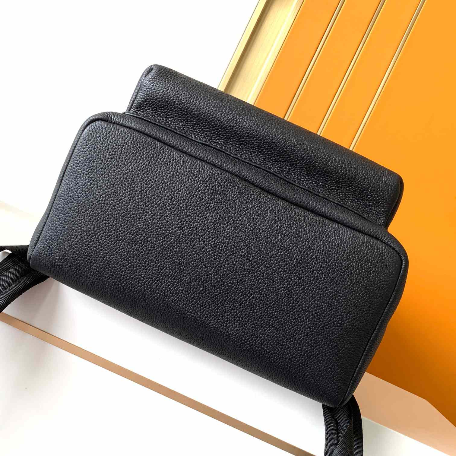 Louis Vuitton Takeoff Backpack    M57079 - DopestKickz