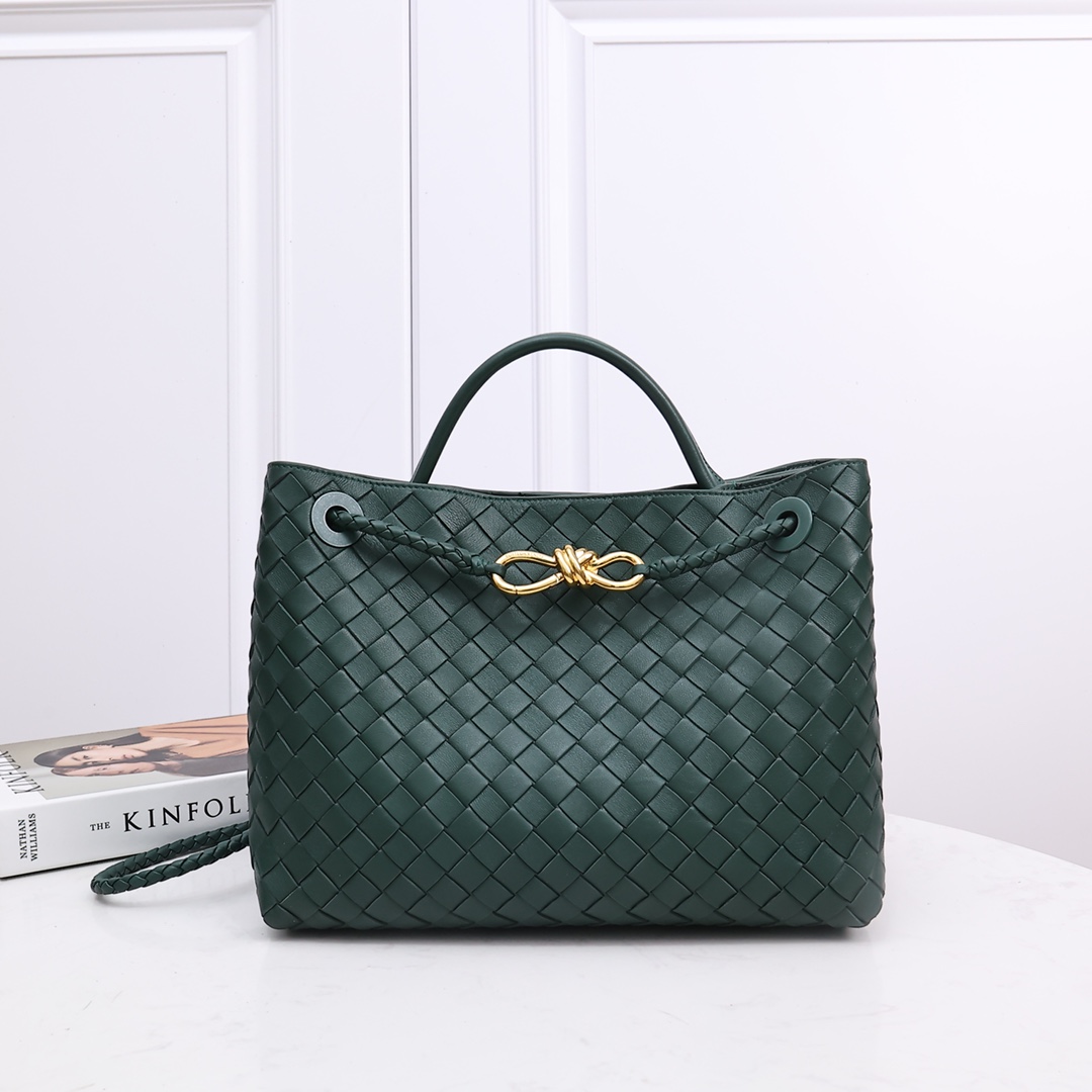 Bottega Veneta Medium Andiamo  32*24*12CM - DopestKickz