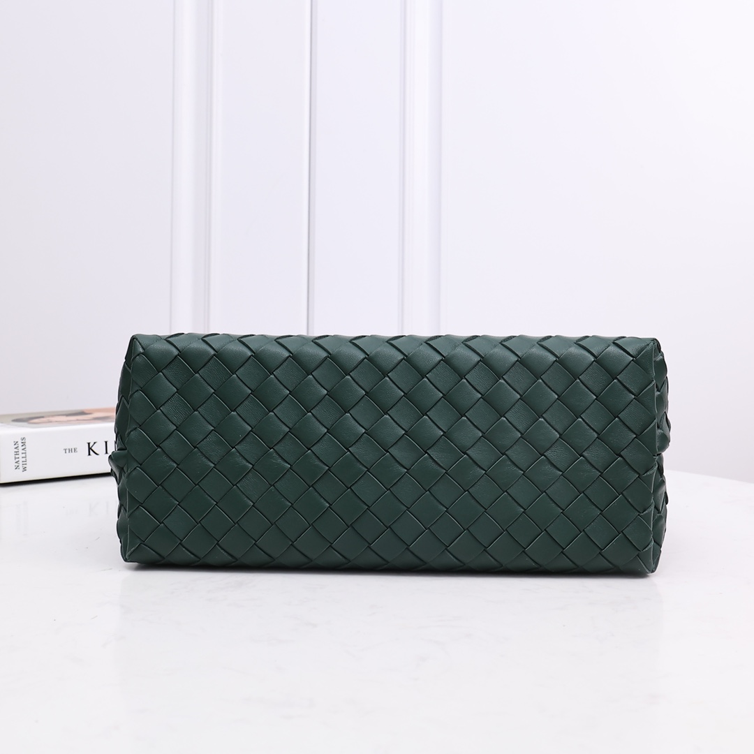 Bottega Veneta Medium Andiamo  32*24*12CM - DopestKickz
