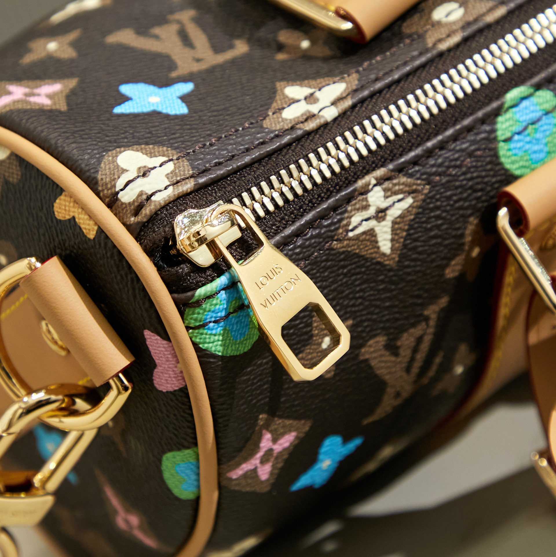 Louis Vuitton Keepall Bandoulière 25   M24849 - DopestKickz