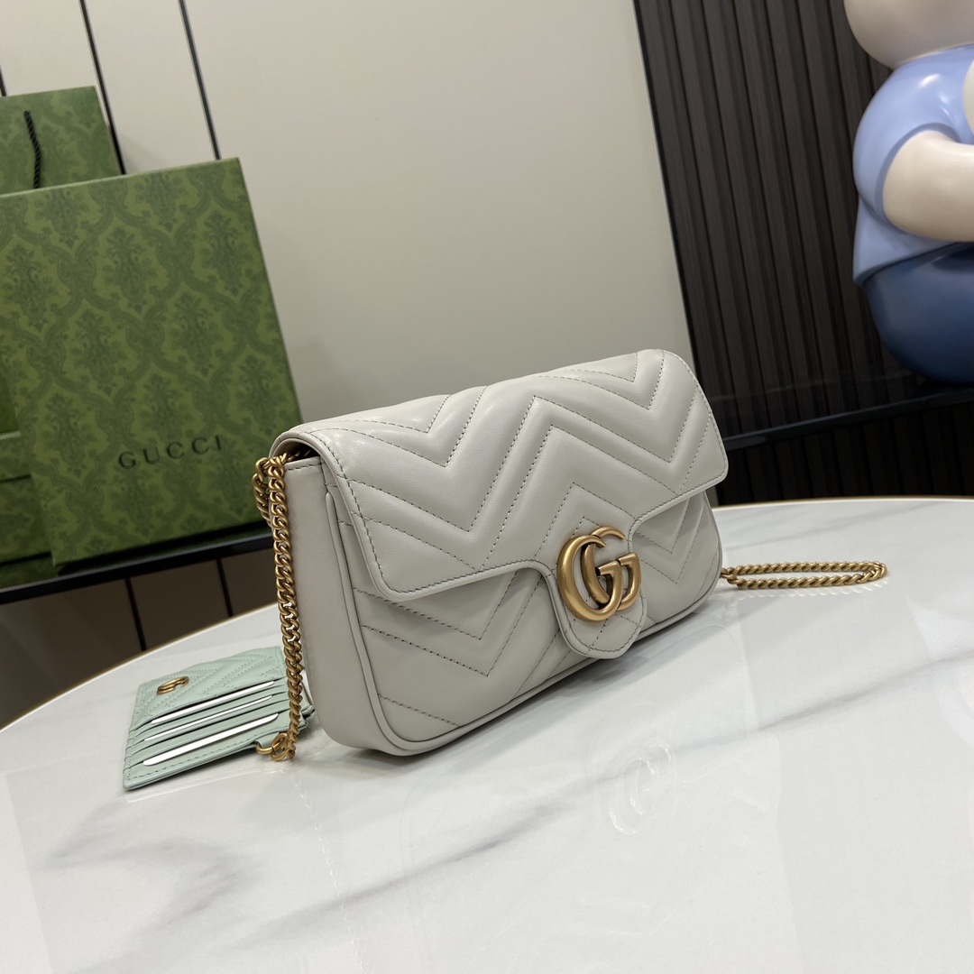 Gucci GG Marmont Mini Bag (21x 12x 5cm) - DopestKickz