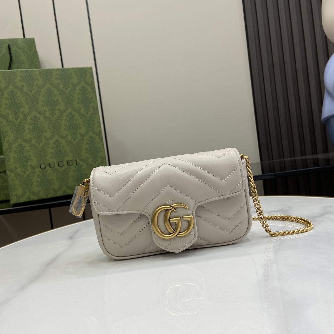 Gucci GG Marmont Super Mini Bag - DopestKickz
