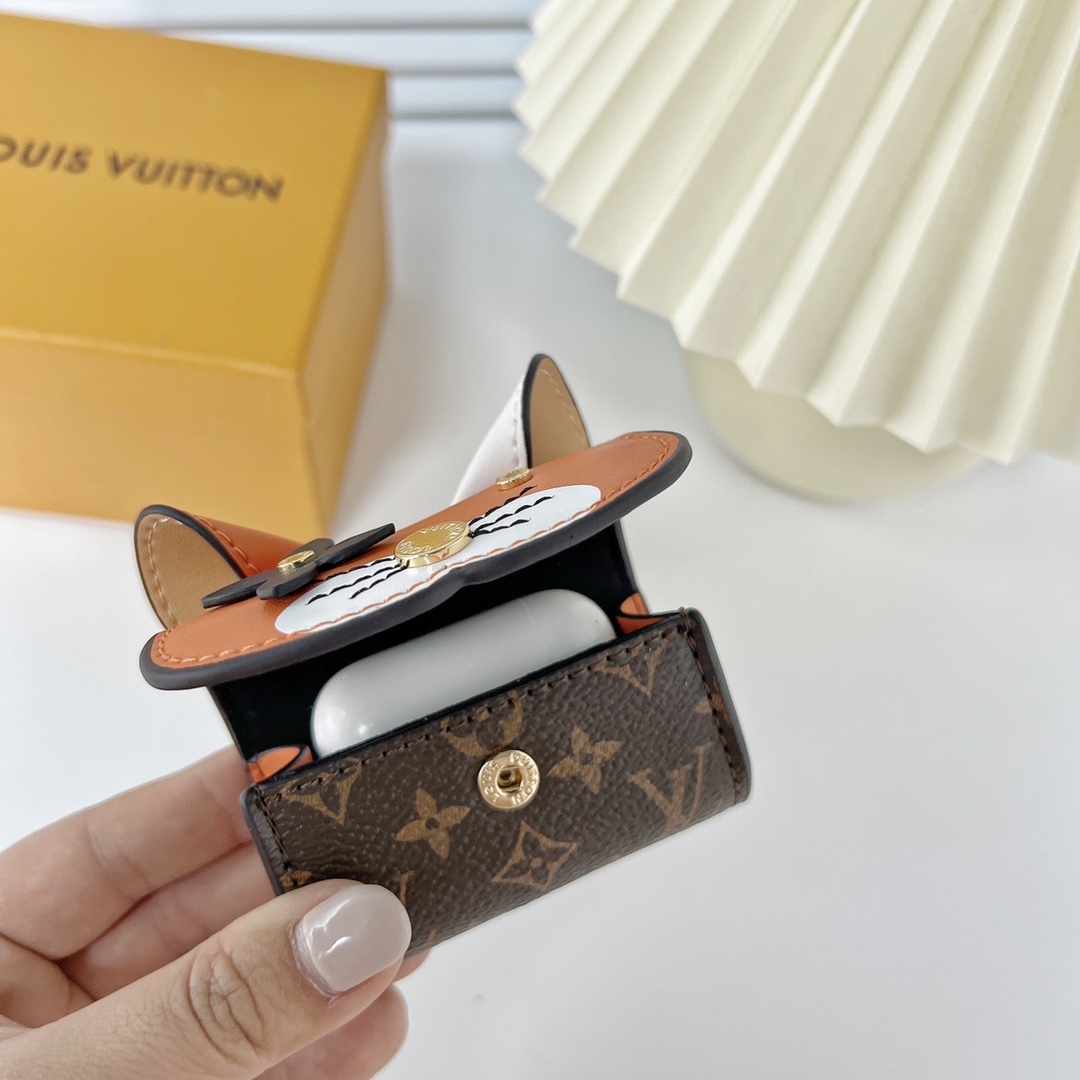 Louis Vuitton Cat Earpods Case   GI0862 - DopestKickz